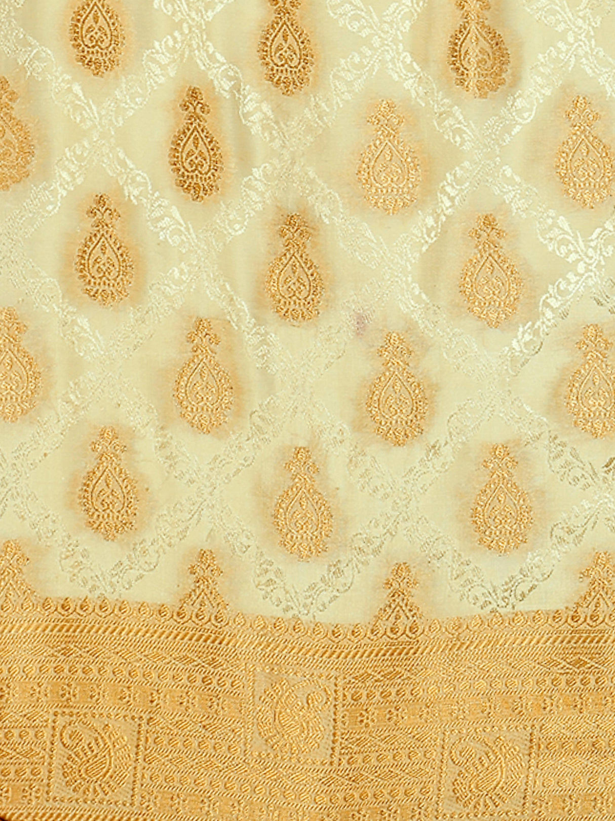 Mimosa Womens Art Silk Saree Kanjivaram Halfwhite Color