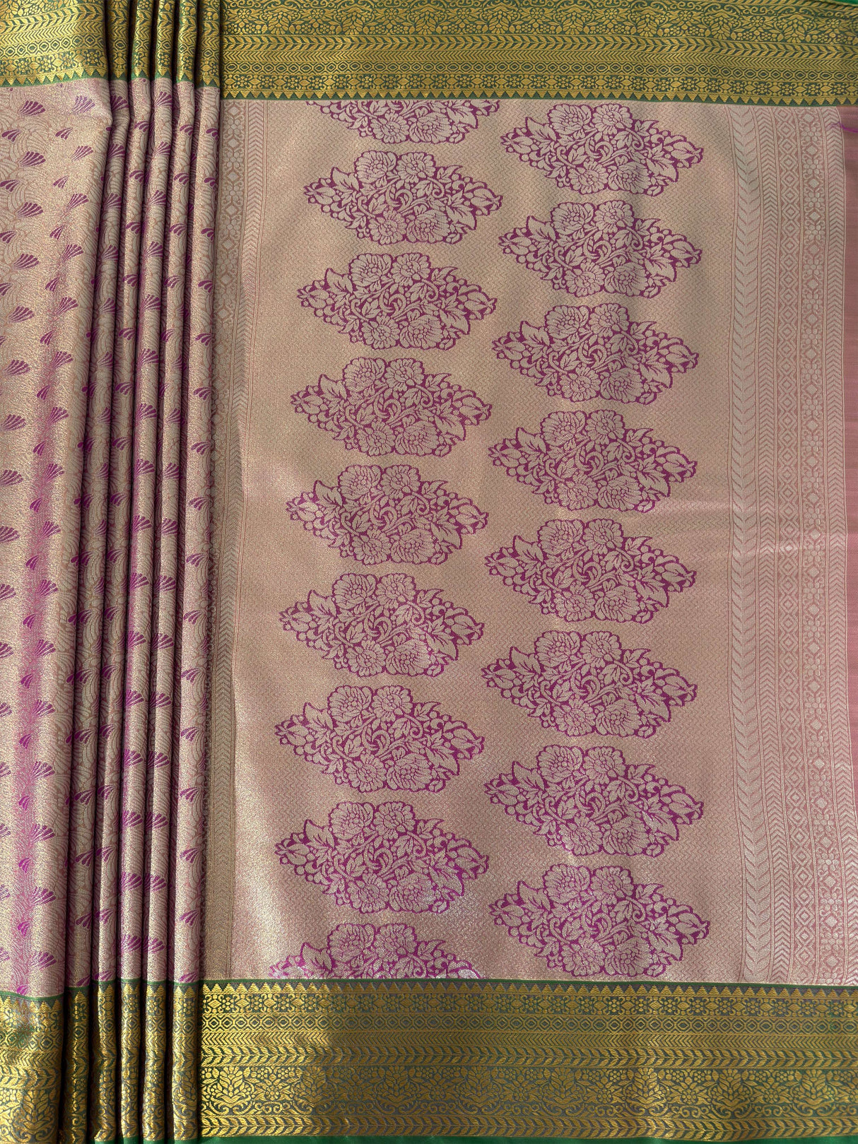 MIMOSA Women's Woven Design Kanjivaram Style Art Silk Saree with Blouse Piece - Magenta (SA00002866MJFREE)