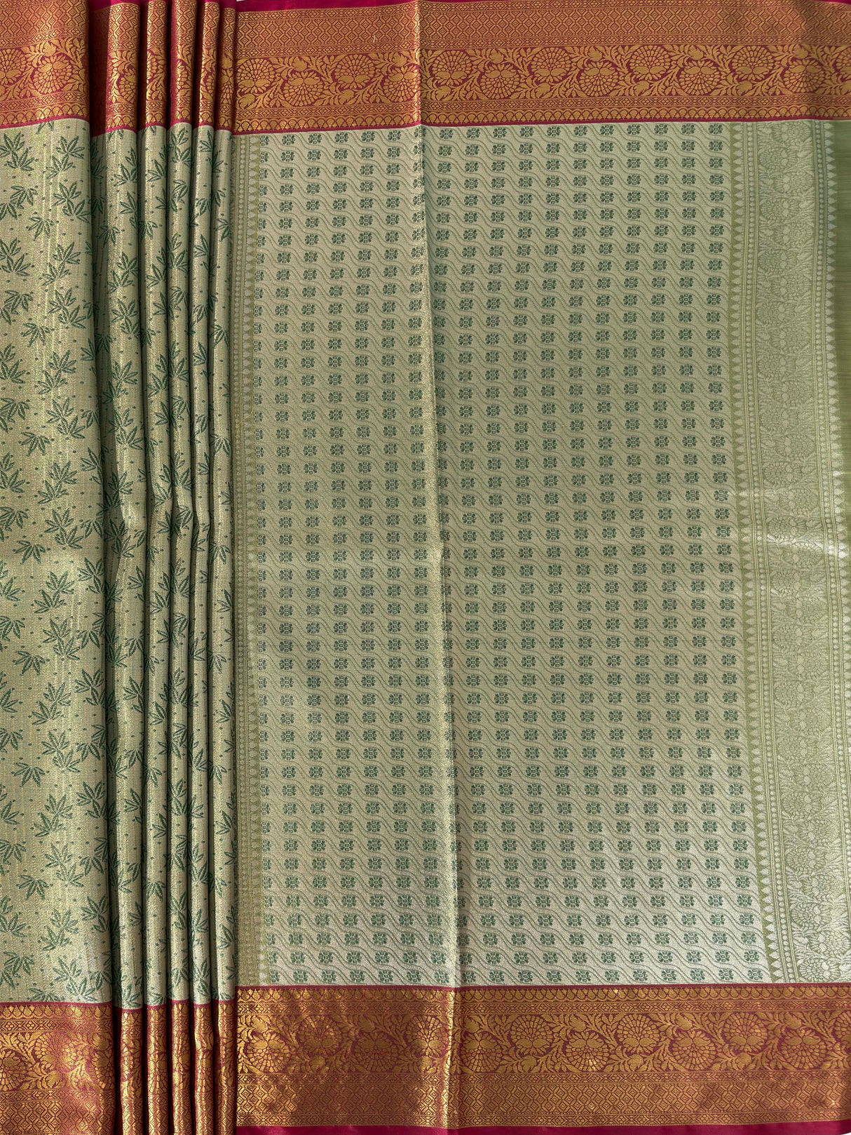 MIMOSA Women's Woven Design Kanjivaram Style Art Silk Saree with Blouse Piece - Green (SA00002477GRNFREE)