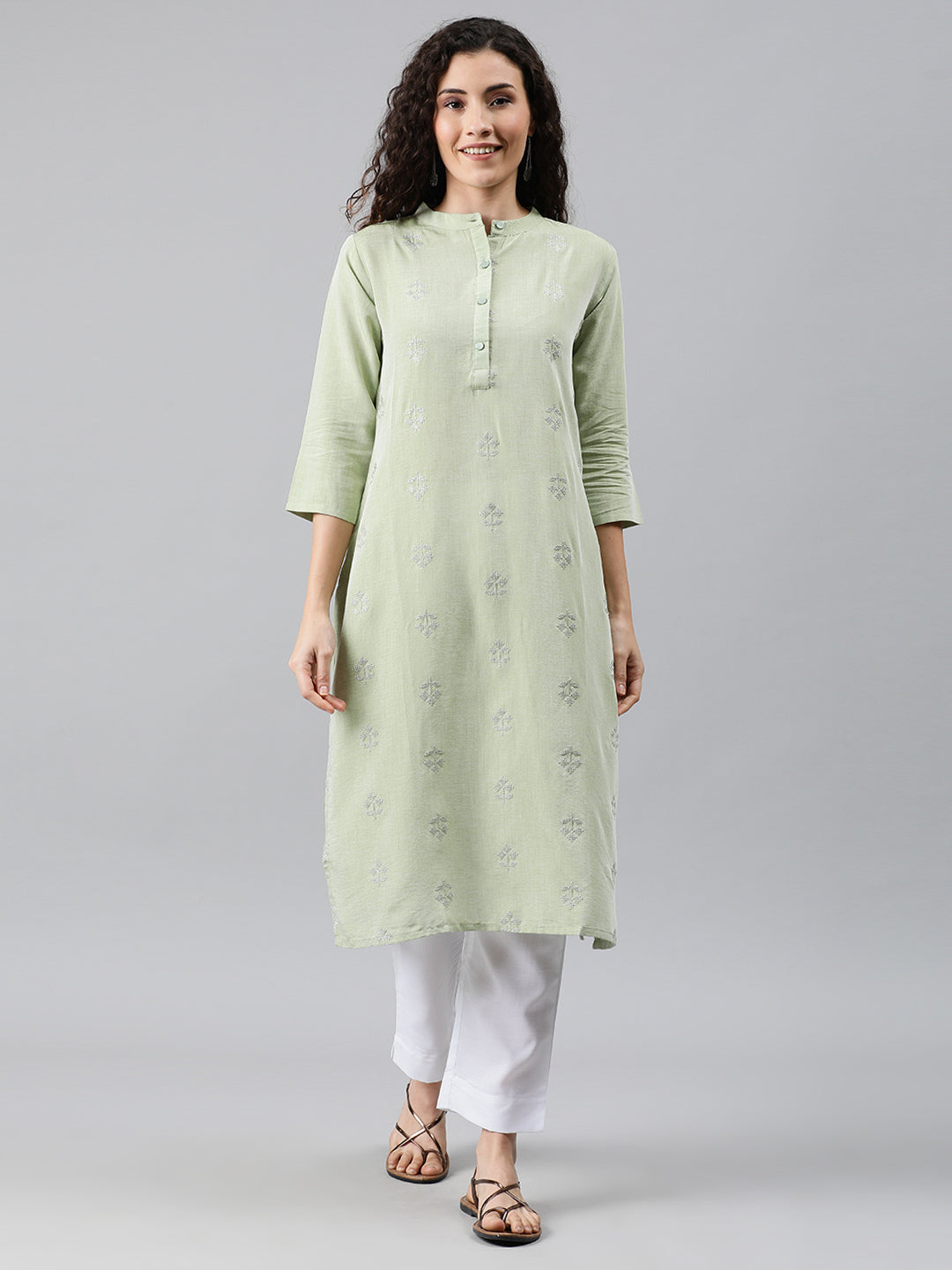 Mimosa Women Green Embroidered Straight Kurta