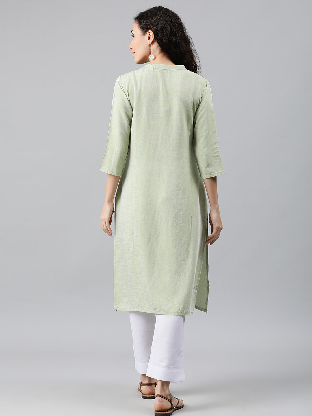 Mimosa Women Green Embroidered Straight Kurta