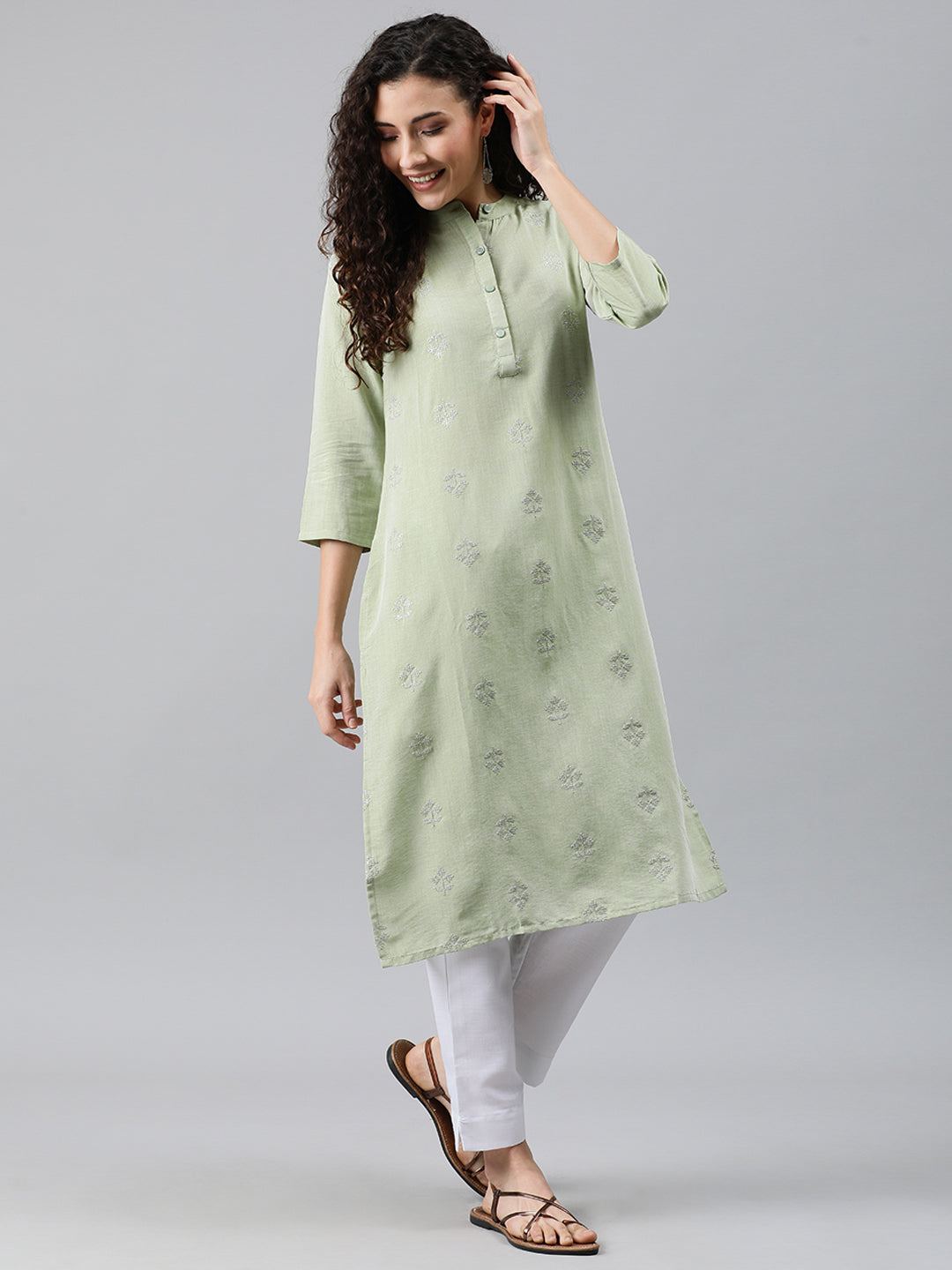 Mimosa Women Green Embroidered Straight Kurta