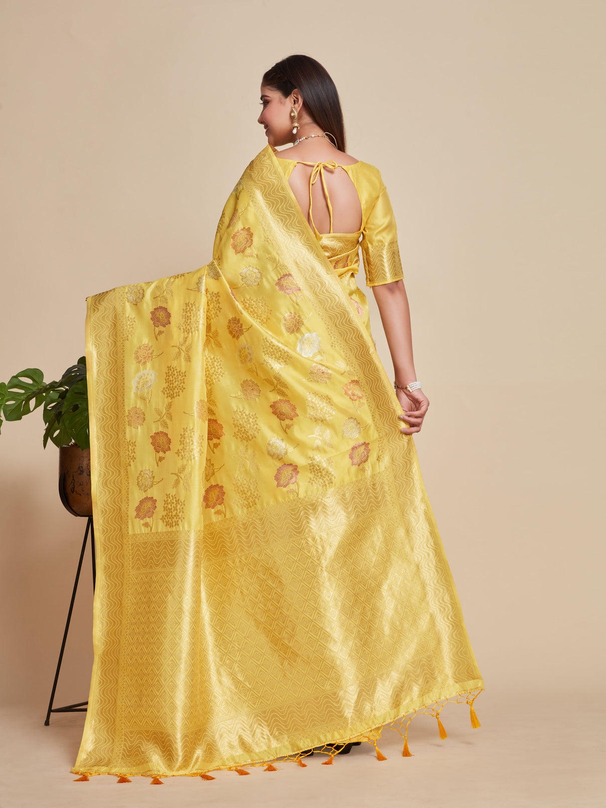 Mimosa Women's Woven Design Kanjivaram Art Silk Saree With Blouse Piece : SA00001058GD