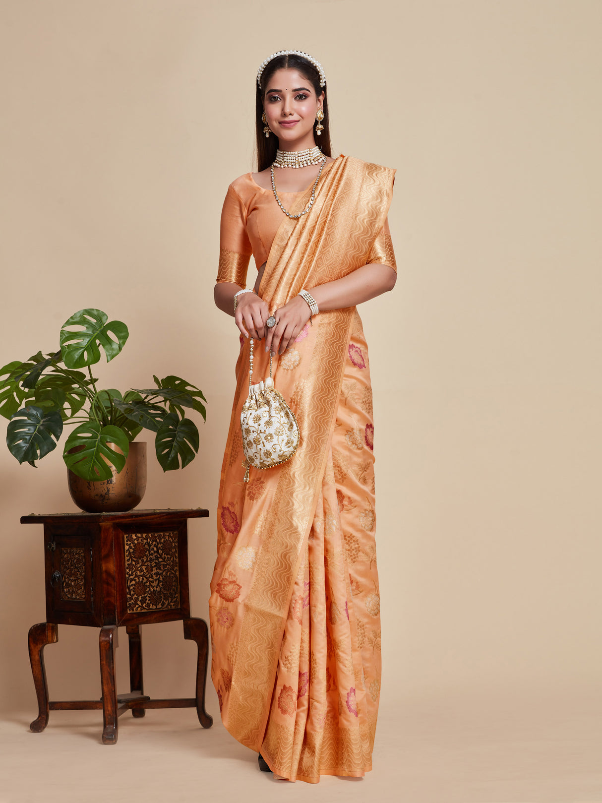 Mimosa Women's Woven Design Kanjivaram Art Silk Saree With Blouse Piece : SA00001058PC