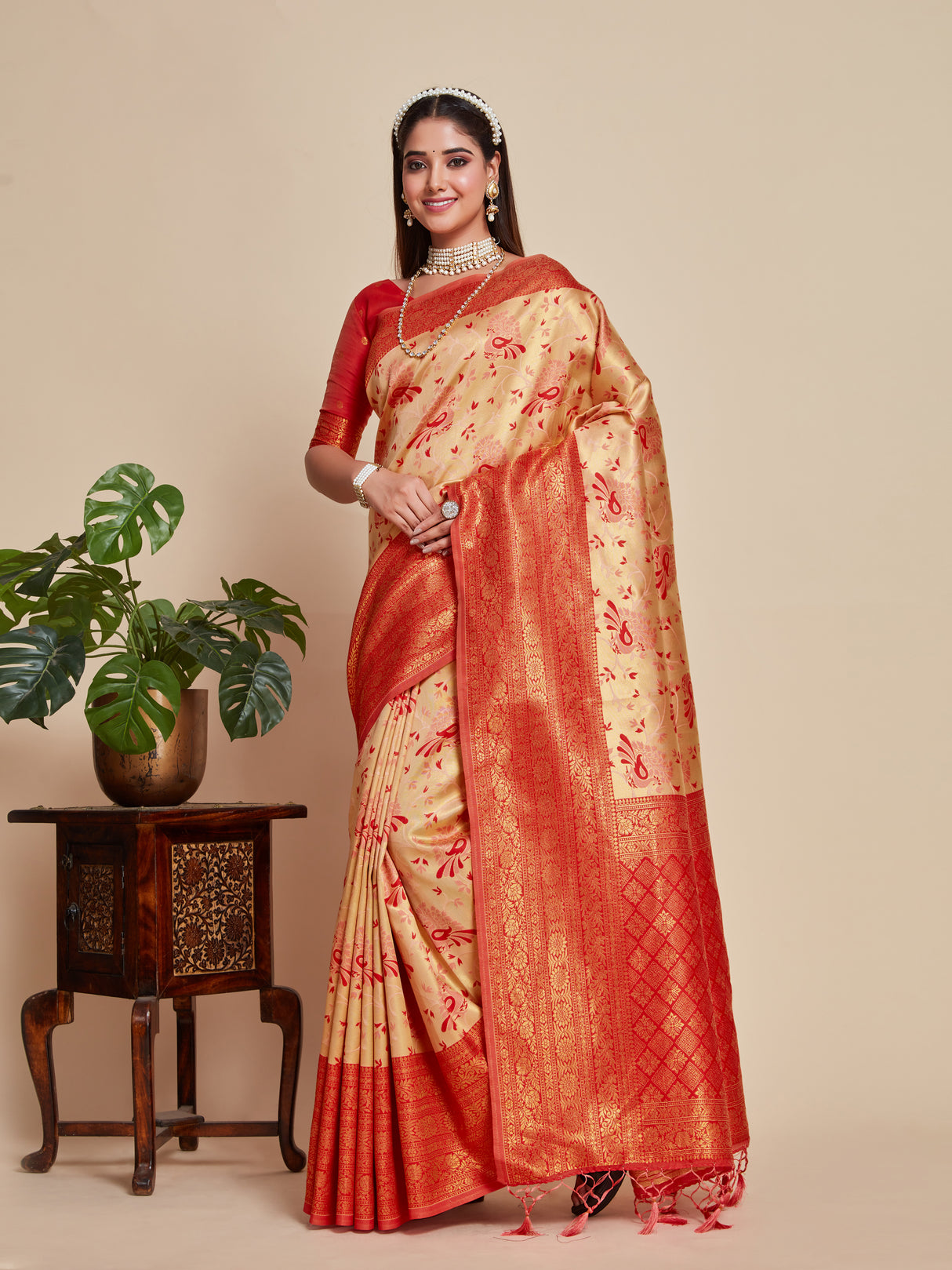 Mimosa Women's Woven Design Kanjivaram Art Silk Saree With Blouse Piece : SA00001101RED