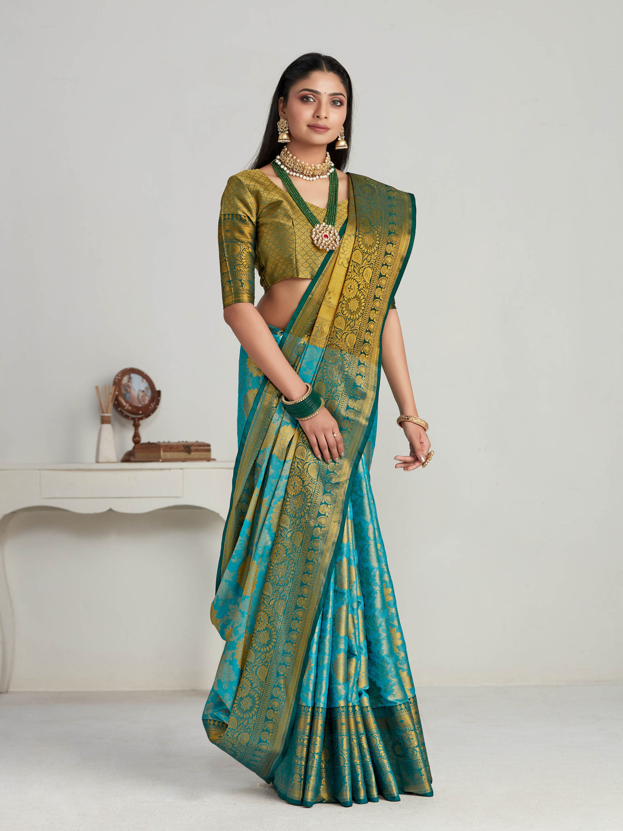 Mimosa Women's Woven Design Kanjivaram Art Silk Saree With Blouse Piece : SA00001128AN