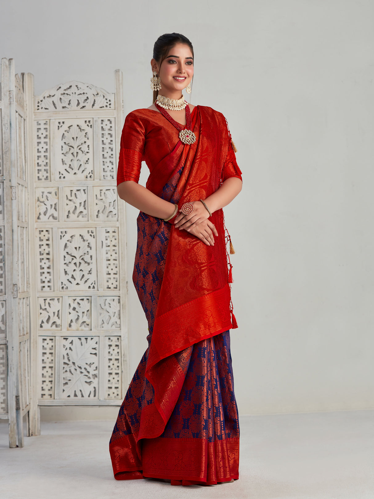 Mimosa Women's Woven Design Kanjivaram Art Silk Saree With Blouse Piece : SA00001129NV