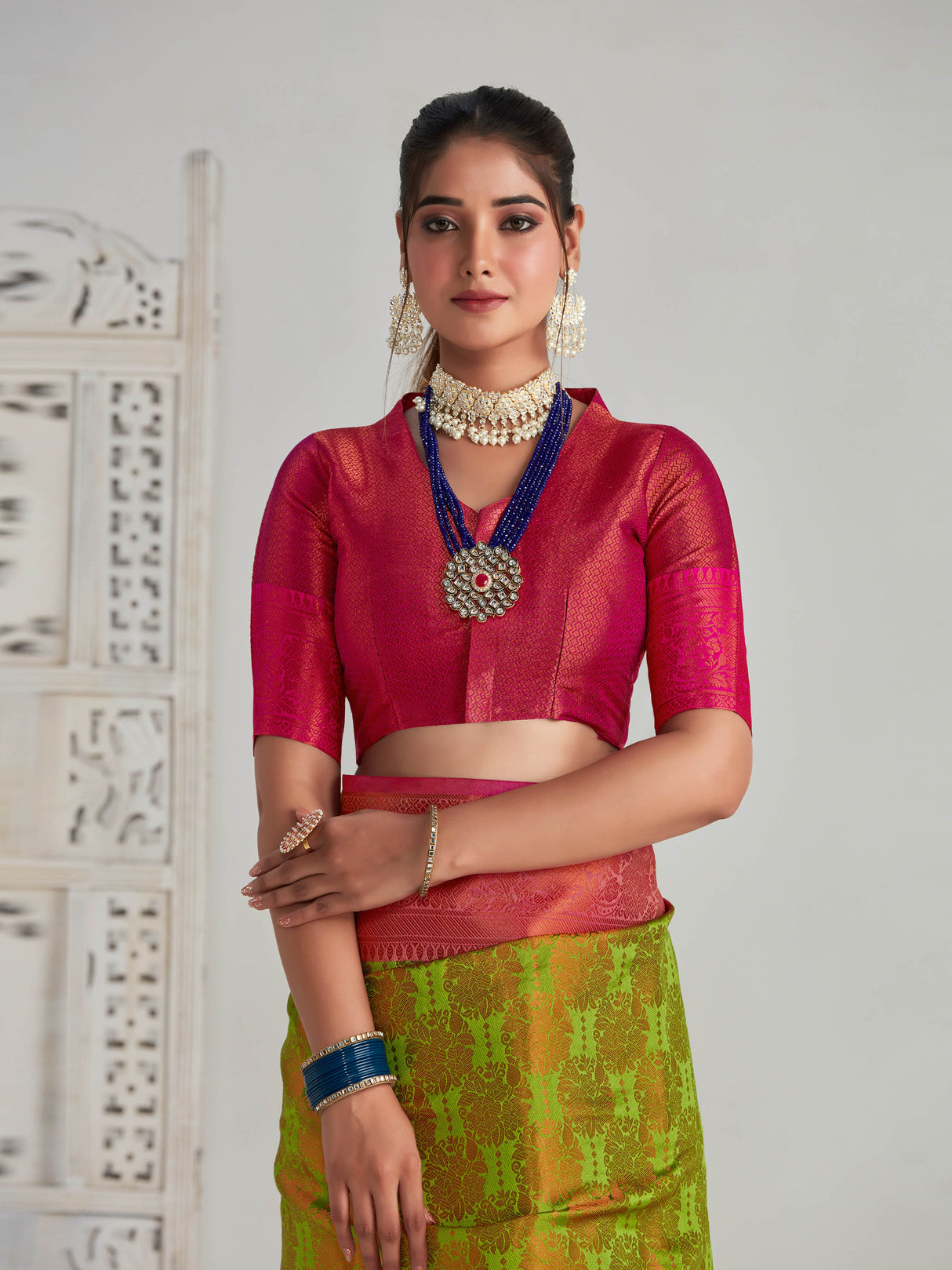 Mimosa Women's Woven Design Kanjivaram Art Silk Saree With Blouse Piece : SA00001129OL