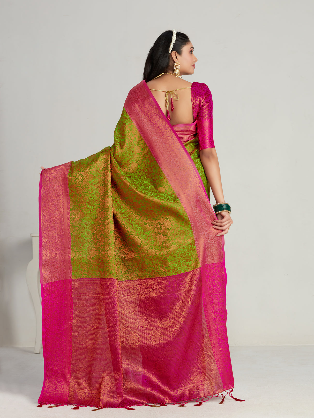 Mimosa Women's Woven Design Kanjivaram Art Silk Saree With Blouse Piece : SA00001130OL