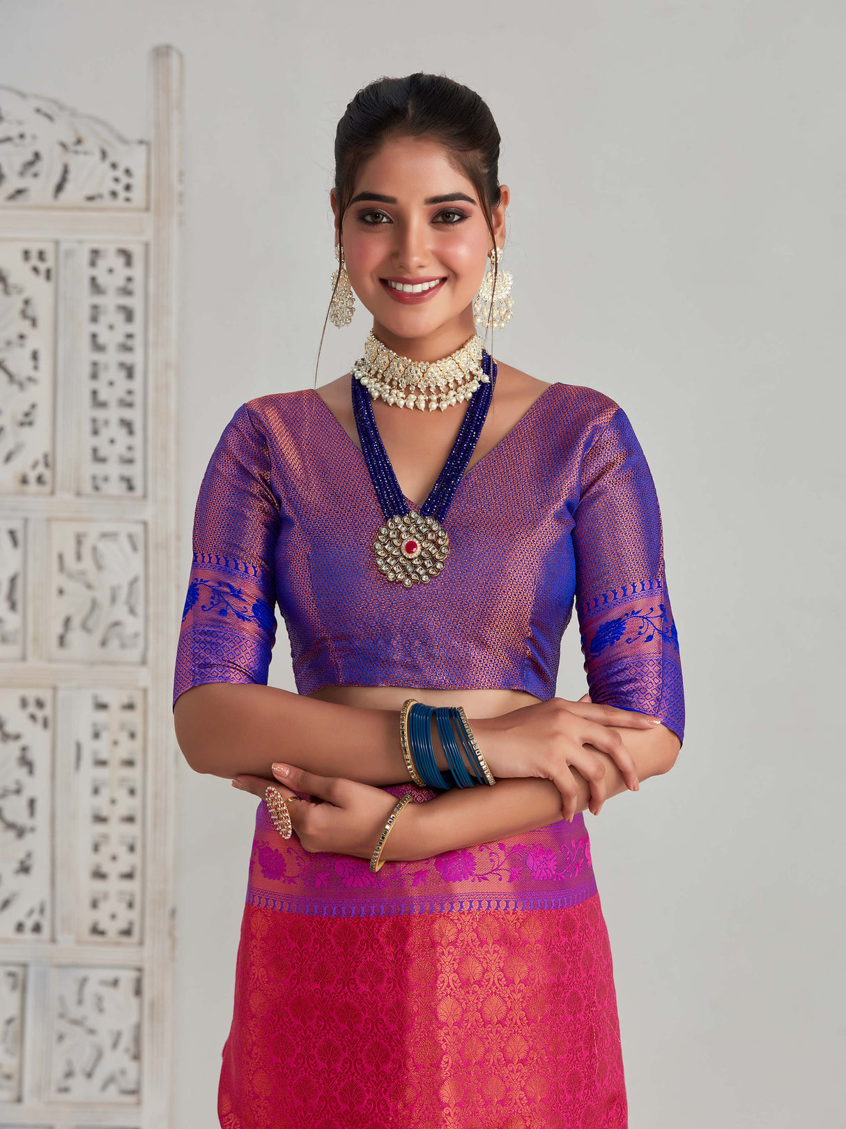 Mimosa Women's Woven Design Kanjivaram Art Silk Saree With Blouse Piece : SA00001133RN