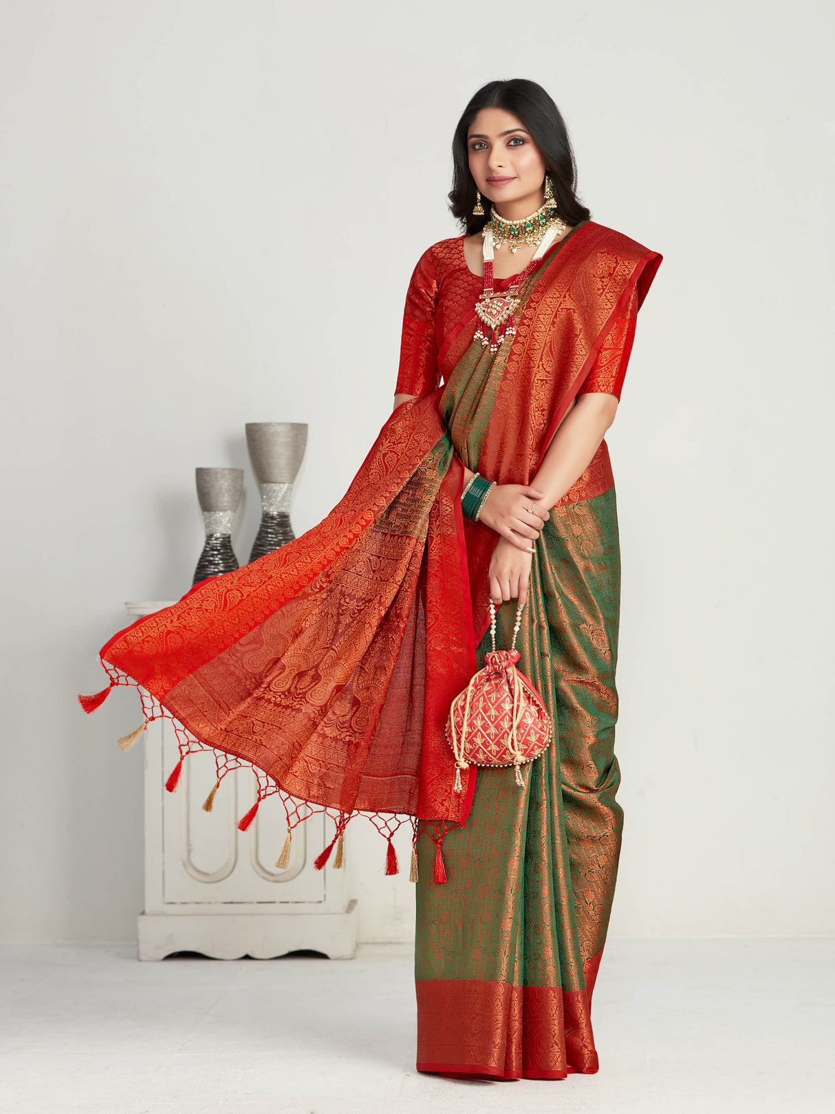 Mimosa Women's Woven Design Kanjivaram Art Silk Saree With Blouse Piece : SA00001134GRN