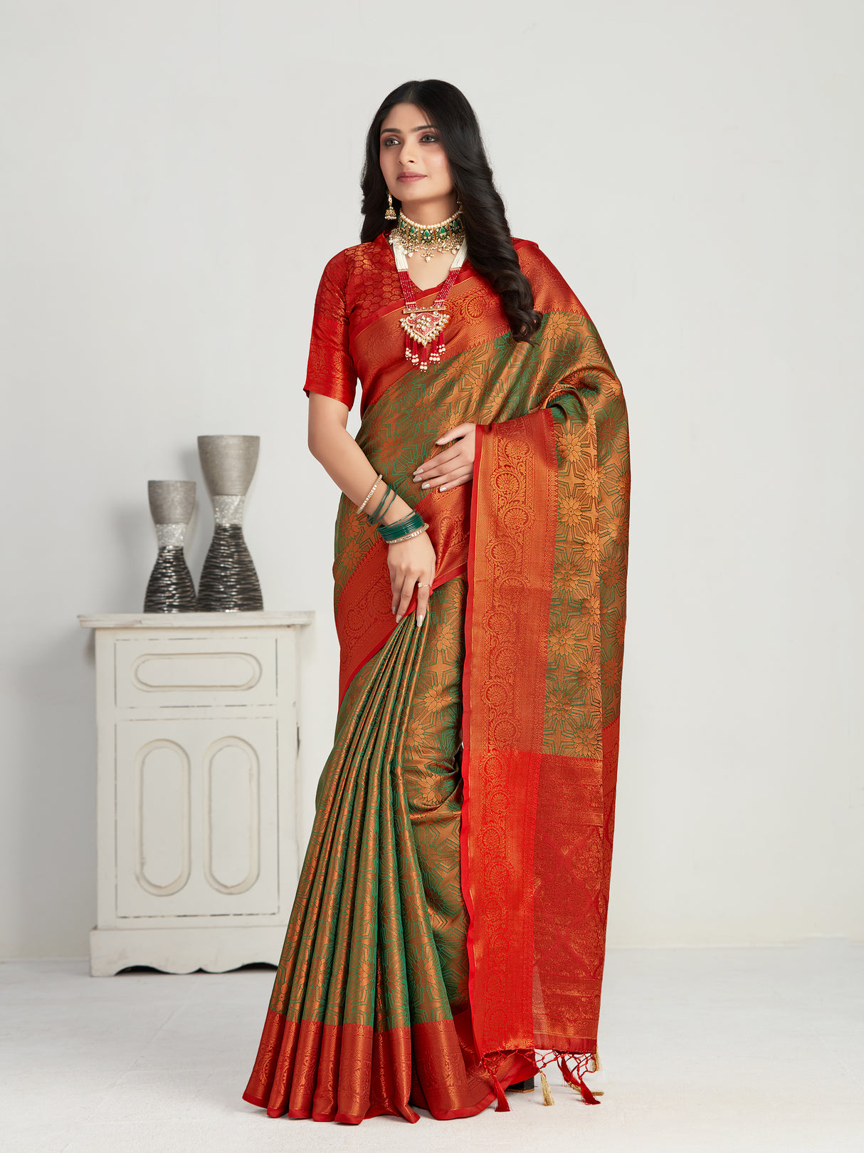 Mimosa Women's Woven Design Kanjivaram Art Silk Saree With Blouse Piece : SA00001135GRN