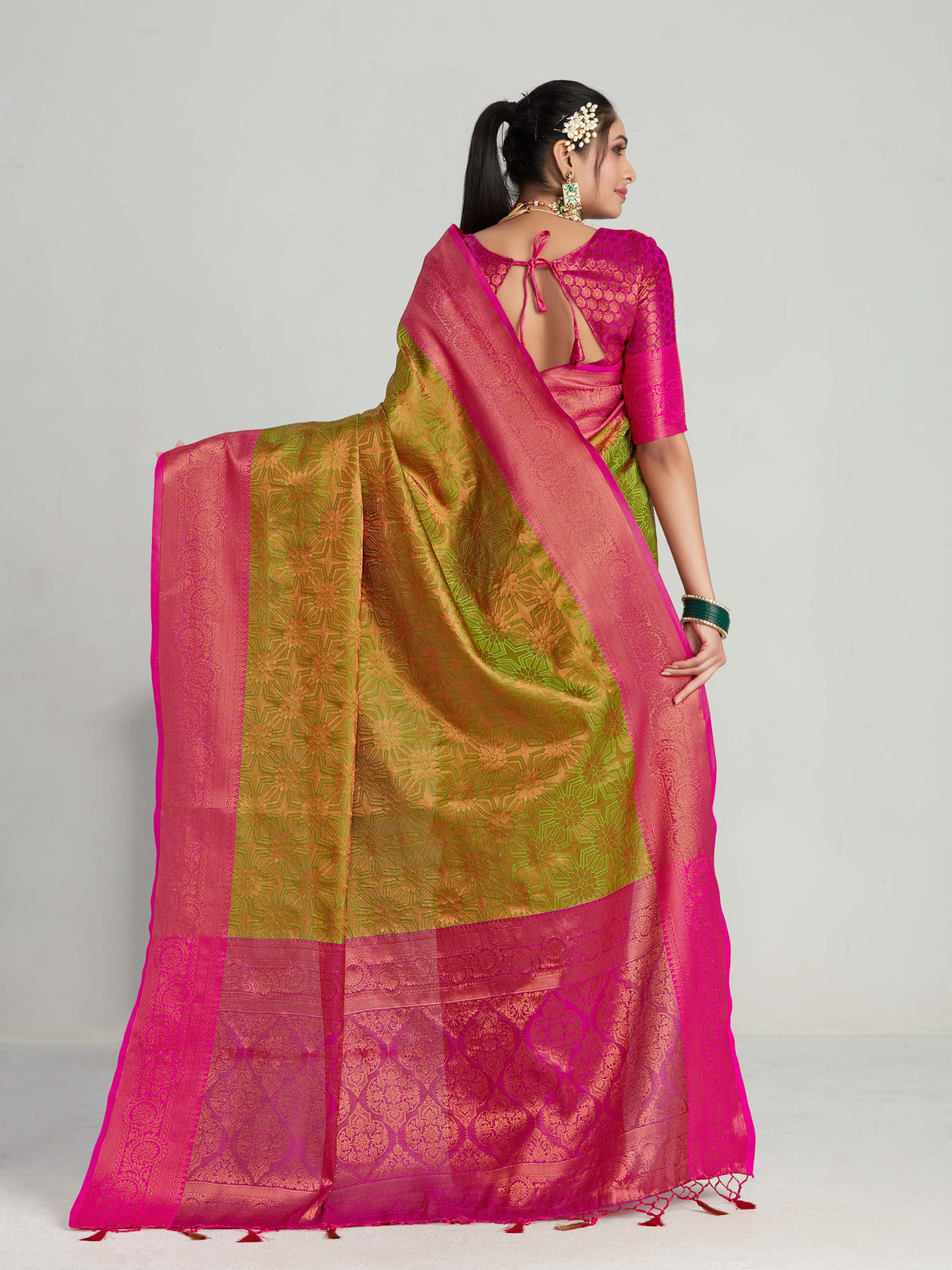 Mimosa Women's Woven Design Kanjivaram Art Silk Saree With Blouse Piece : SA00001135OL