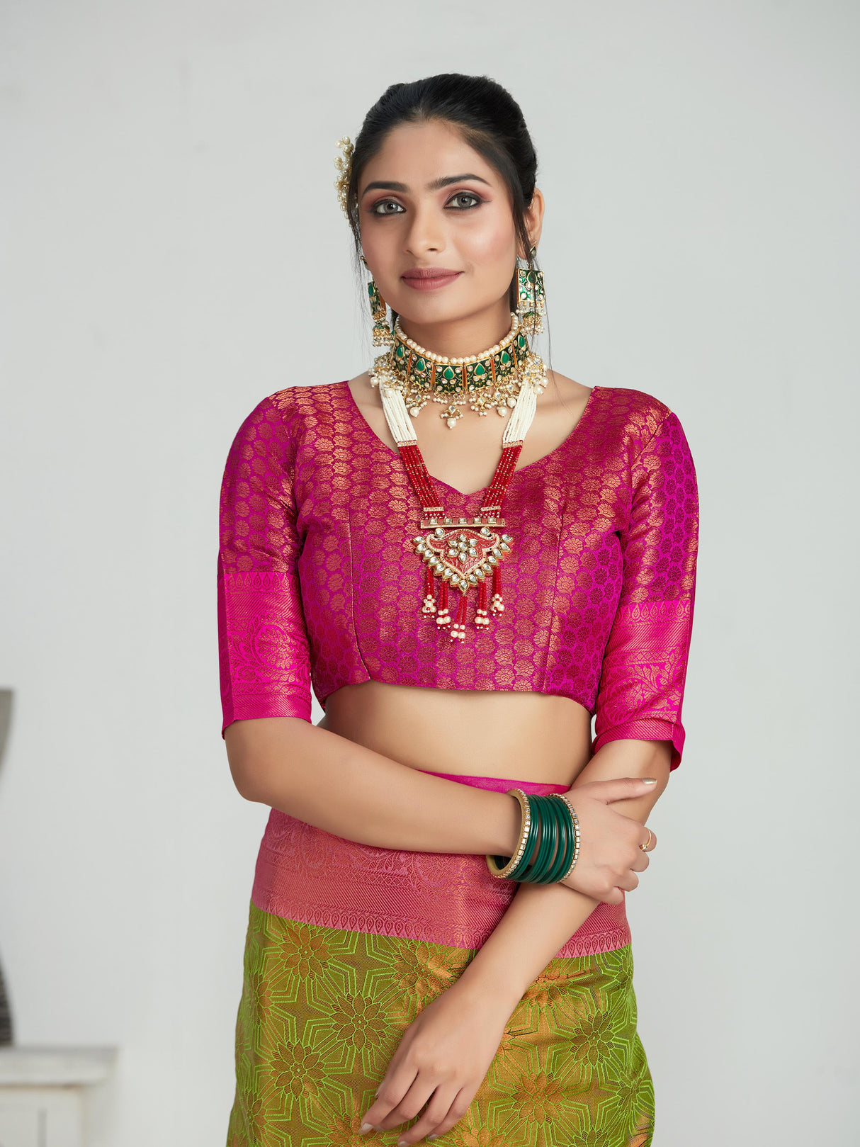 Mimosa Women's Woven Design Kanjivaram Art Silk Saree With Blouse Piece : SA00001135OL