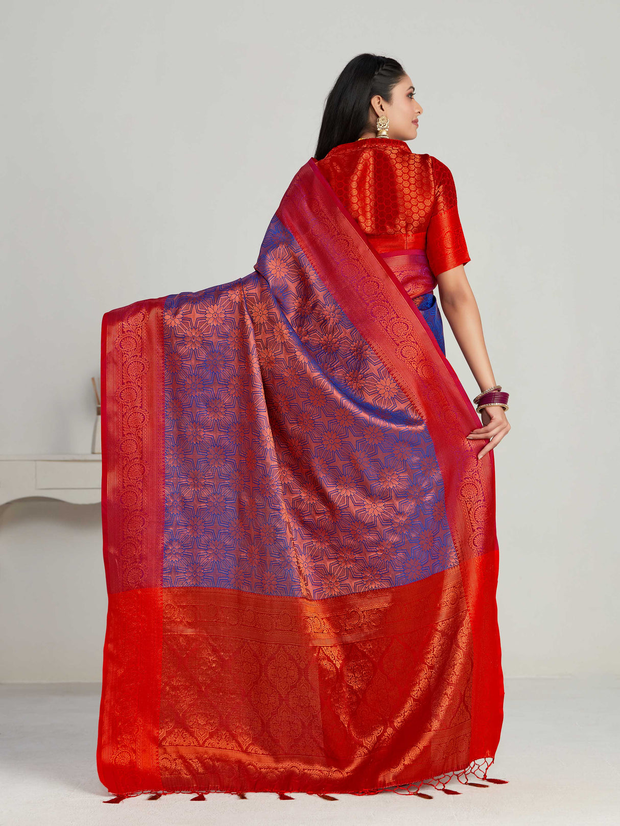 Mimosa Women's Woven Design Kanjivaram Art Silk Saree With Blouse Piece : SA00001135RB