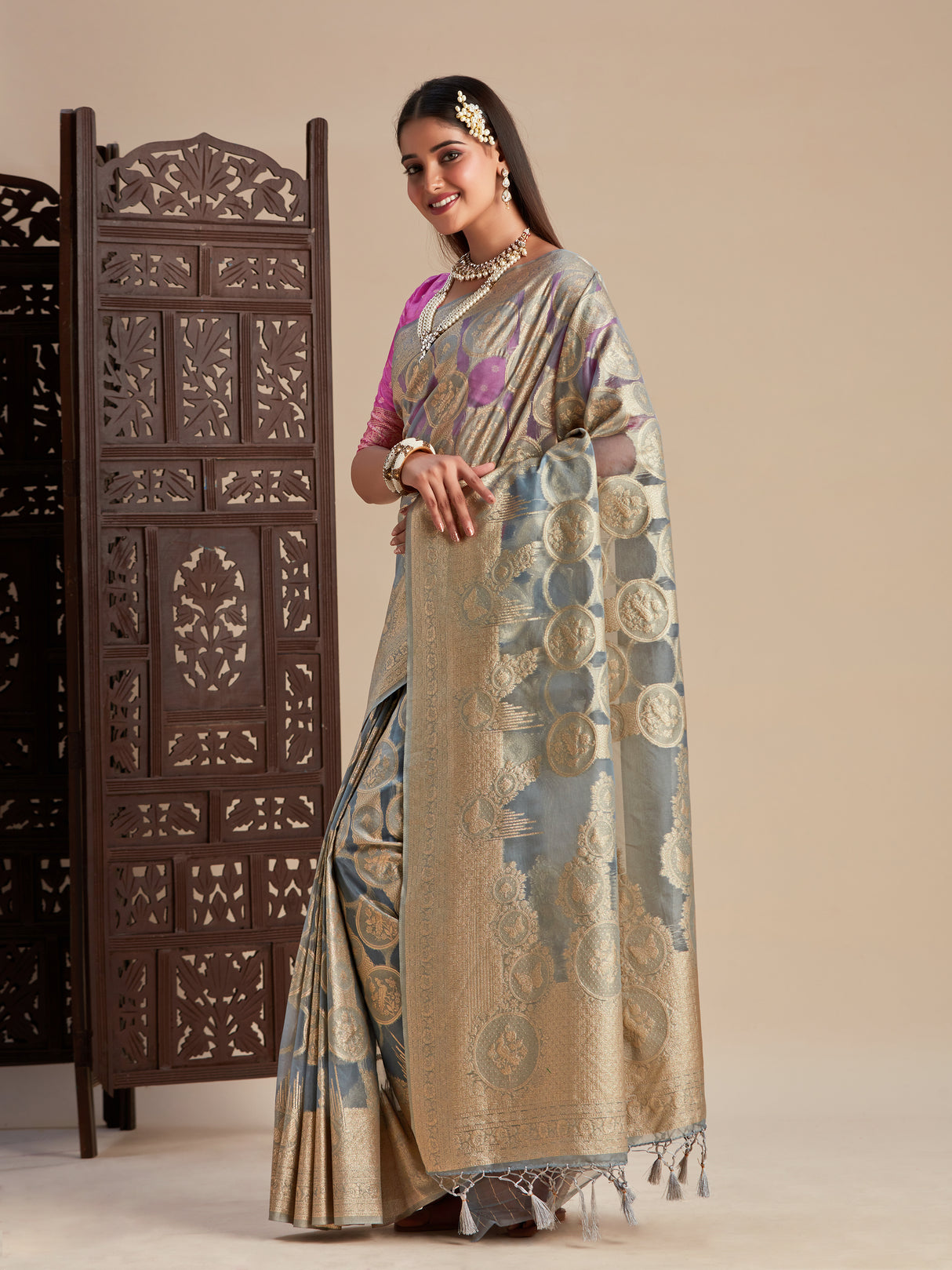 Mimosa Women's Woven Design Banarasi Organza Saree With Blouse Piece : SA00001160GY