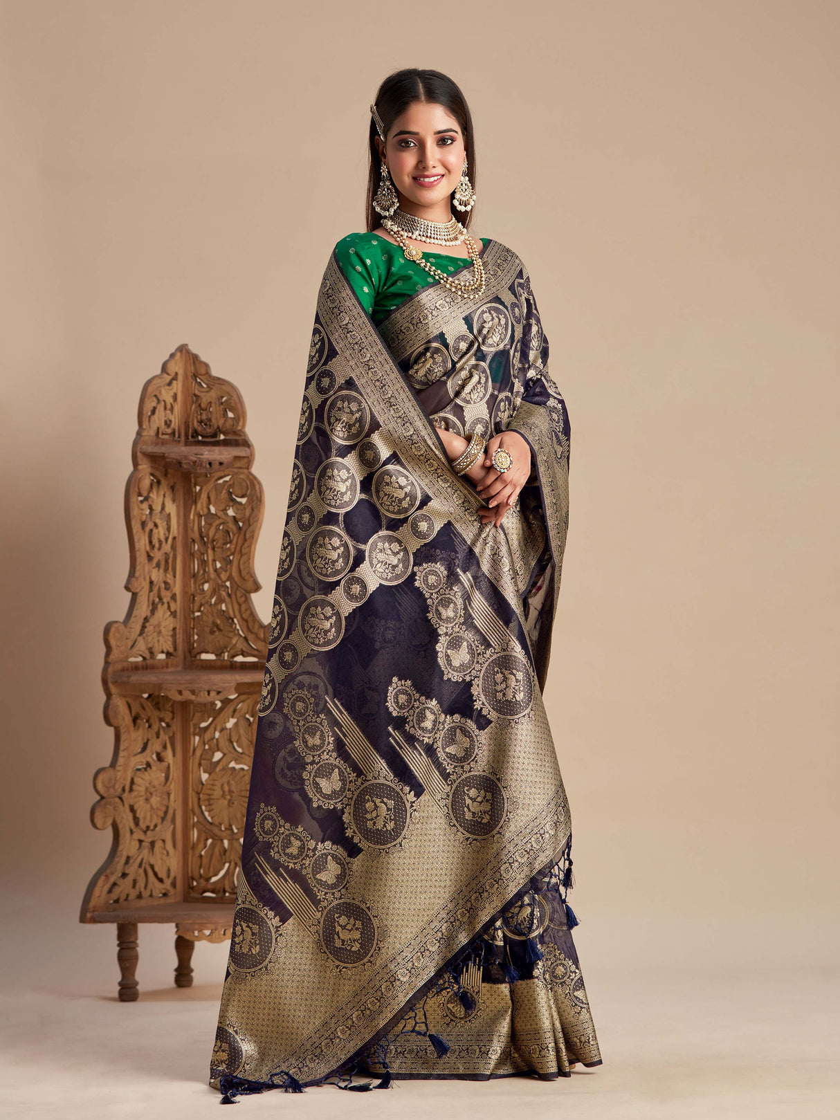 Mimosa Women's Woven Design Banarasi Organza Saree With Blouse Piece : SA00001160NV