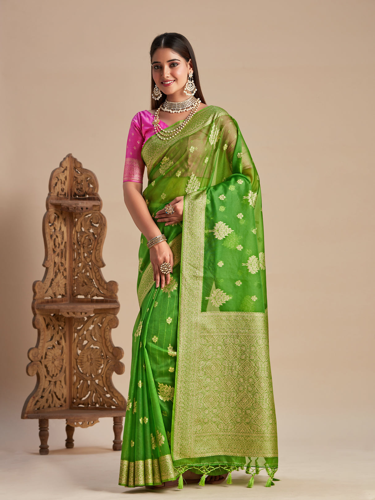 Mimosa Women's Woven Design Banarasi Organza Saree With Blouse Piece : SA00001161LR