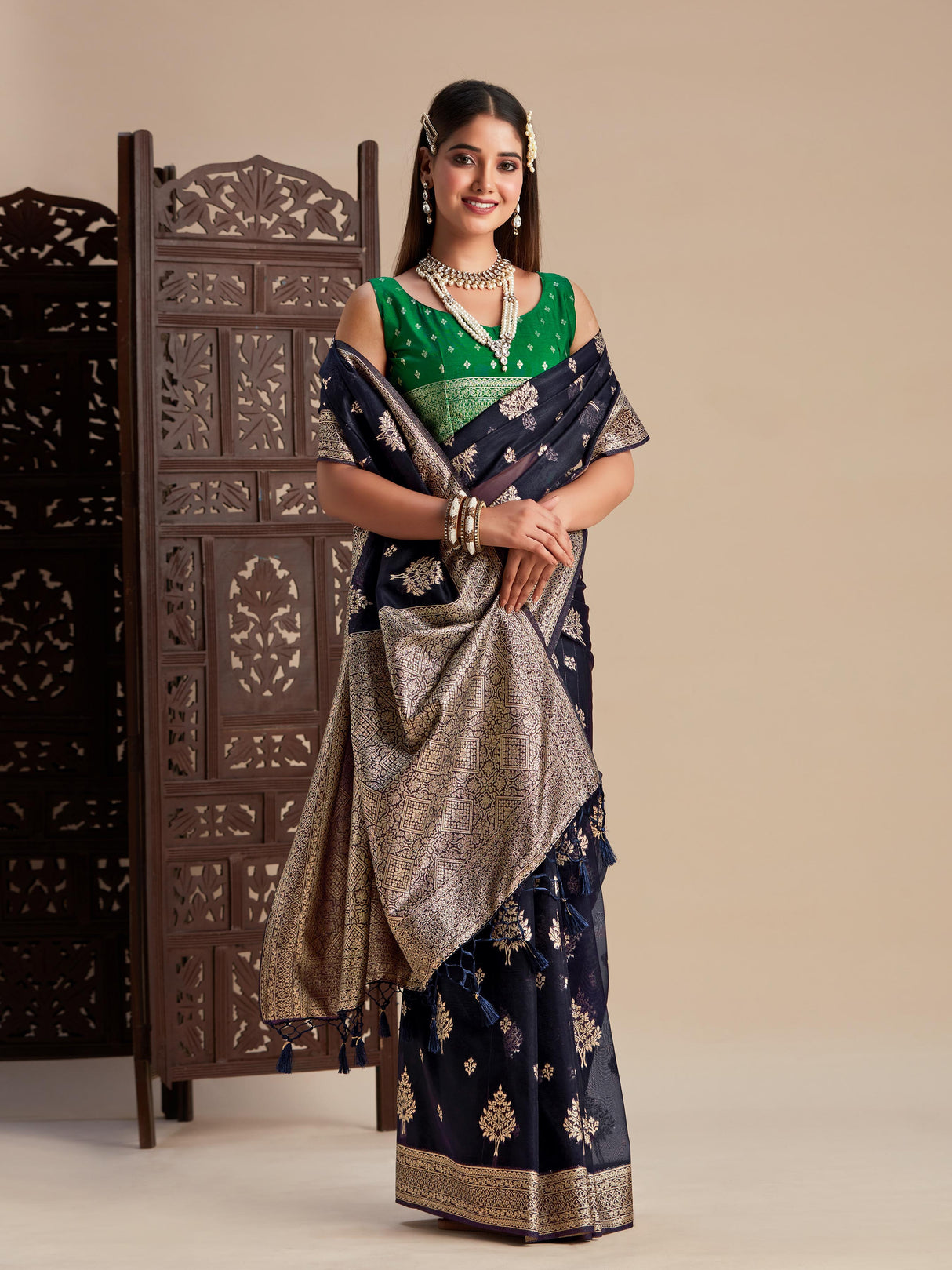 Mimosa Women's Woven Design Banarasi Organza Saree With Blouse Piece : SA00001161NV