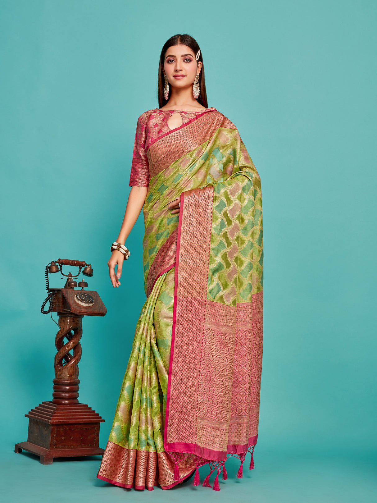 Mimosa Women's Woven Design Banarasi Art Silk Saree With Blouse Piece : SA00001212OLFREE