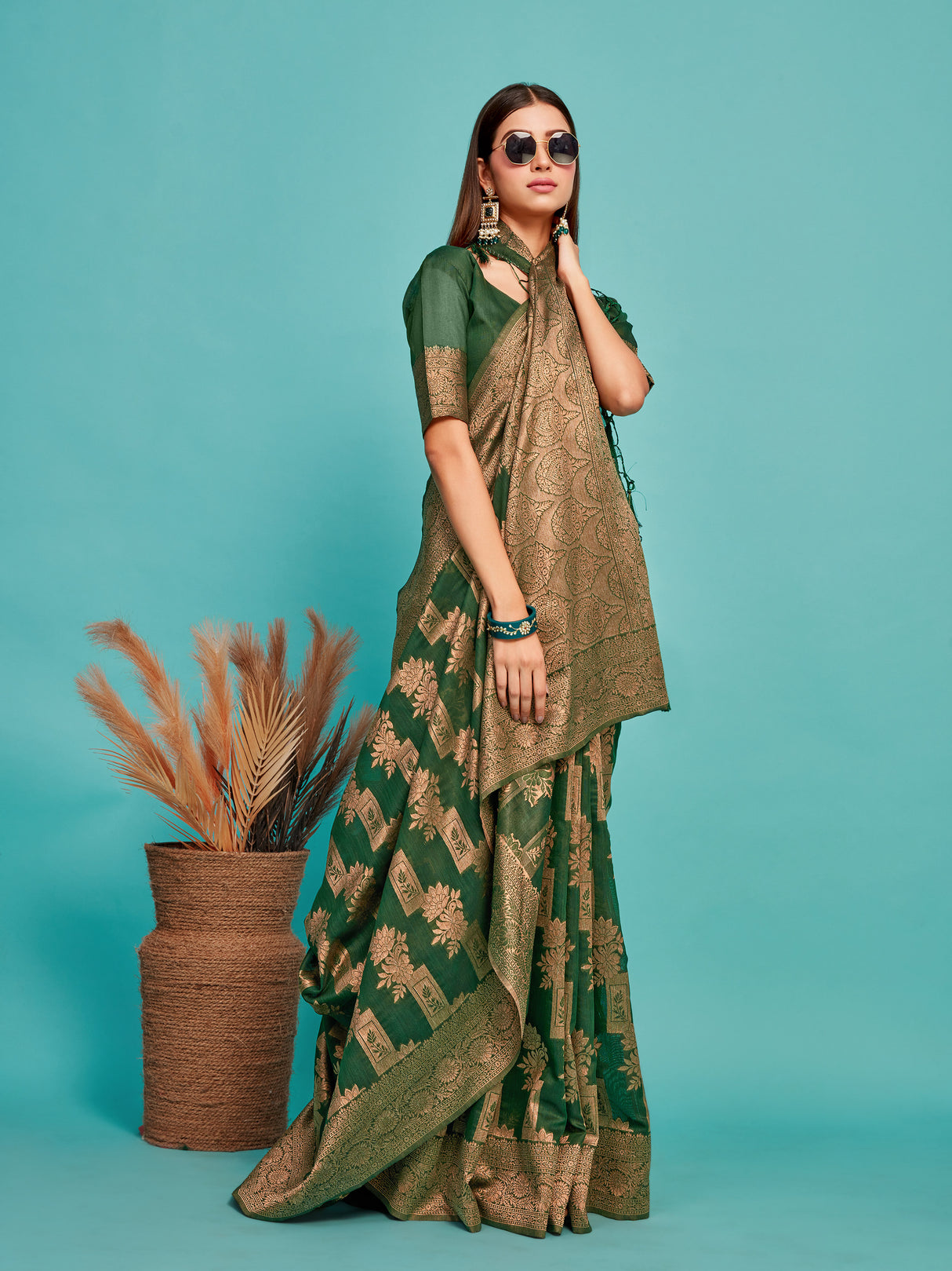 Mimosa Women's Woven Design Banarasi Art Silk Saree With Blouse Piece : SA00001215BGFREE