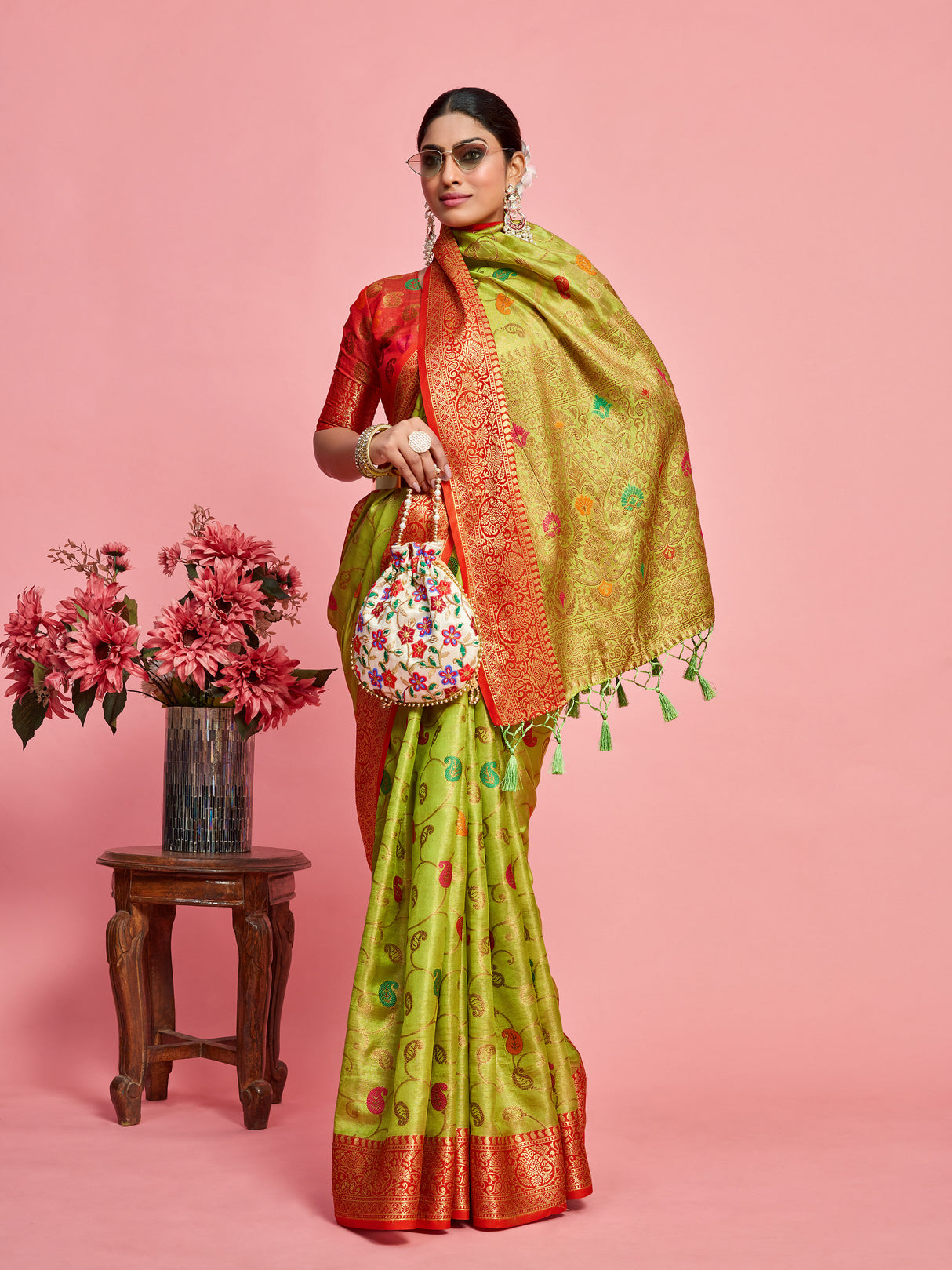 Mimosa Women's Woven Design Banarasi Art Silk Saree With Blouse Piece : SA00001223OLFREE