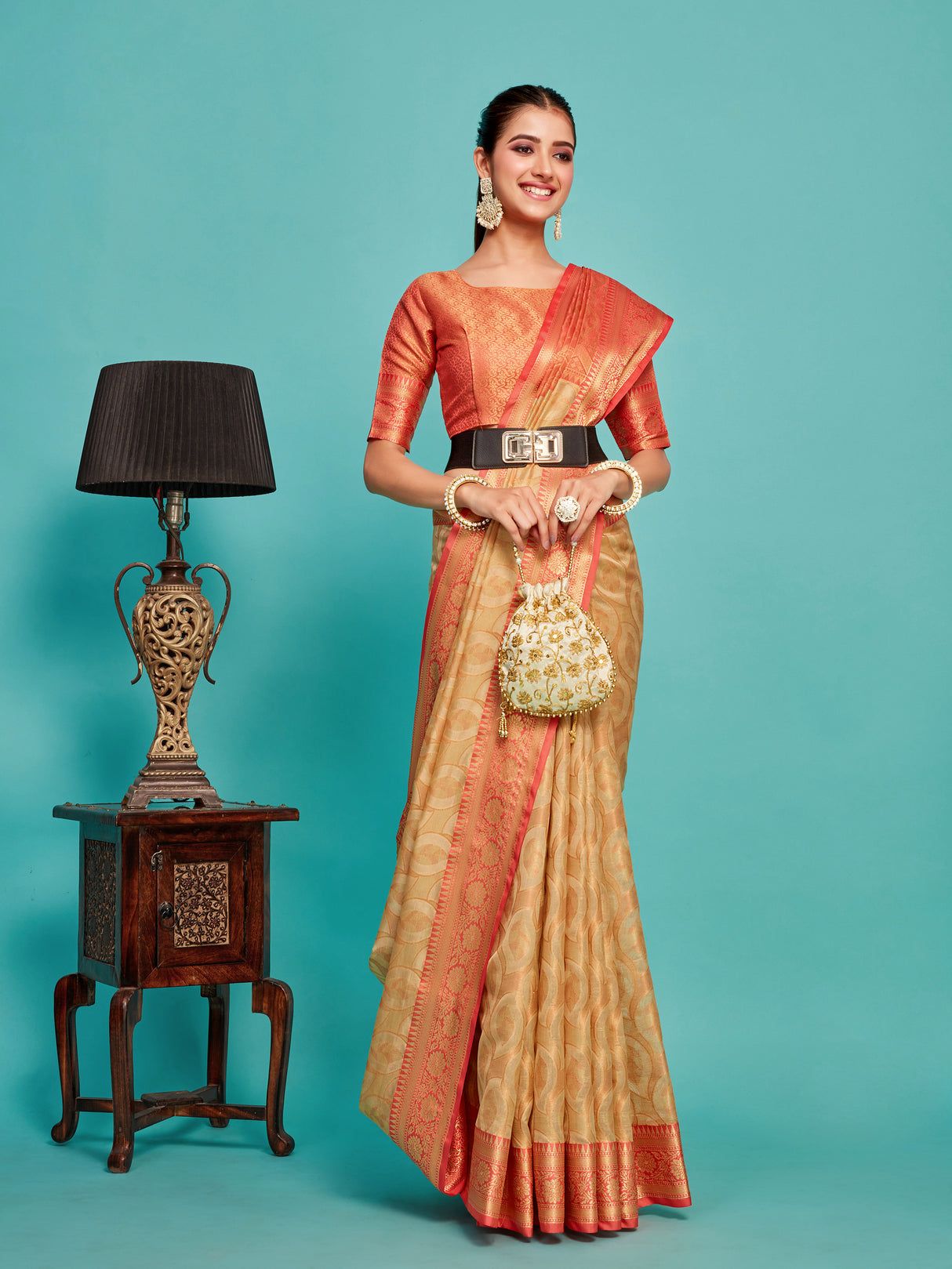 Mimosa Women's Woven Design Kanjivaram Art Silk Saree With Blouse Piece : SA00001229TSFREE