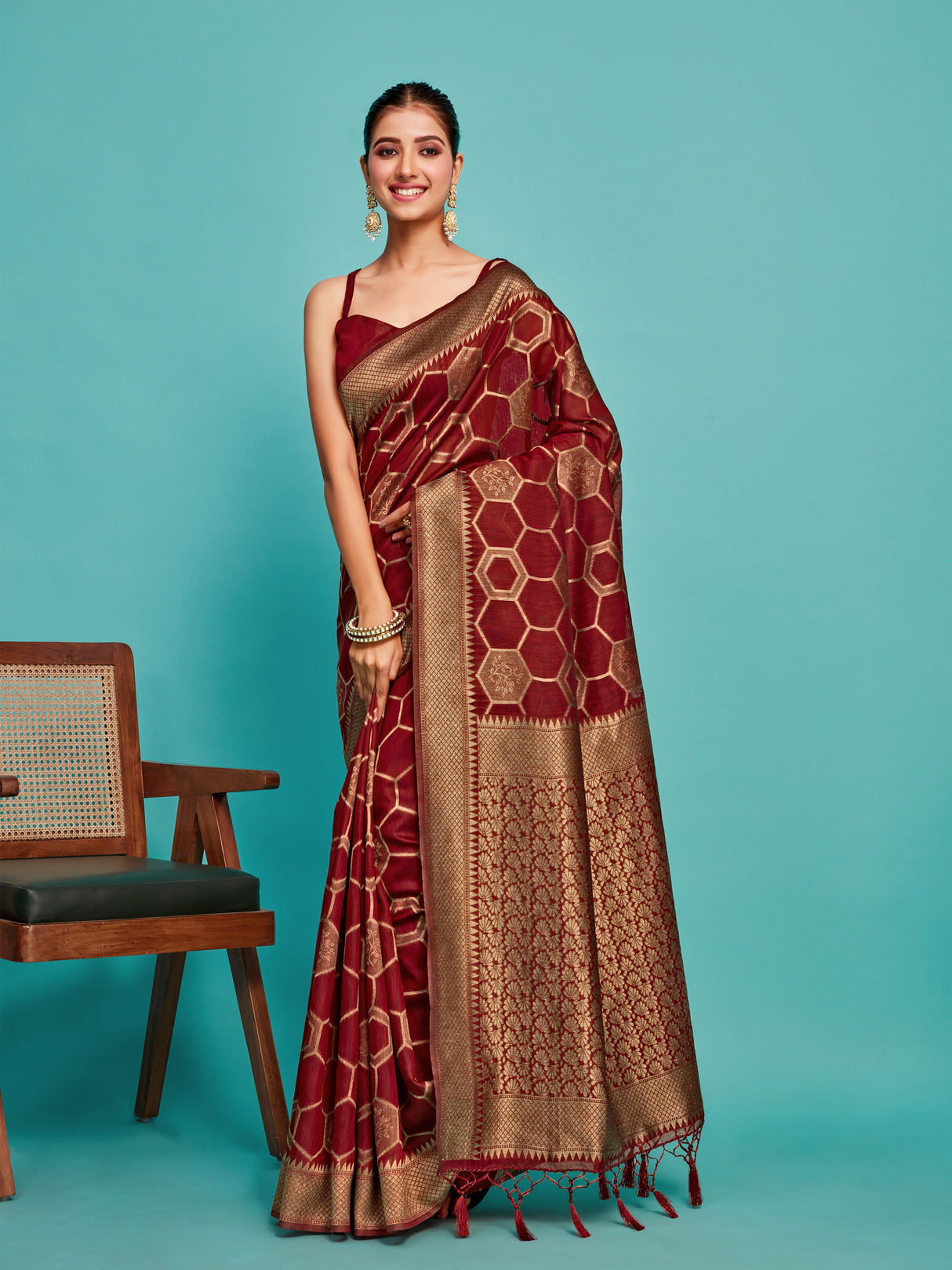 Mimosa Women's Woven Design Banarasi Linen Saree With Blouse Piece : SA00001235MRFREE