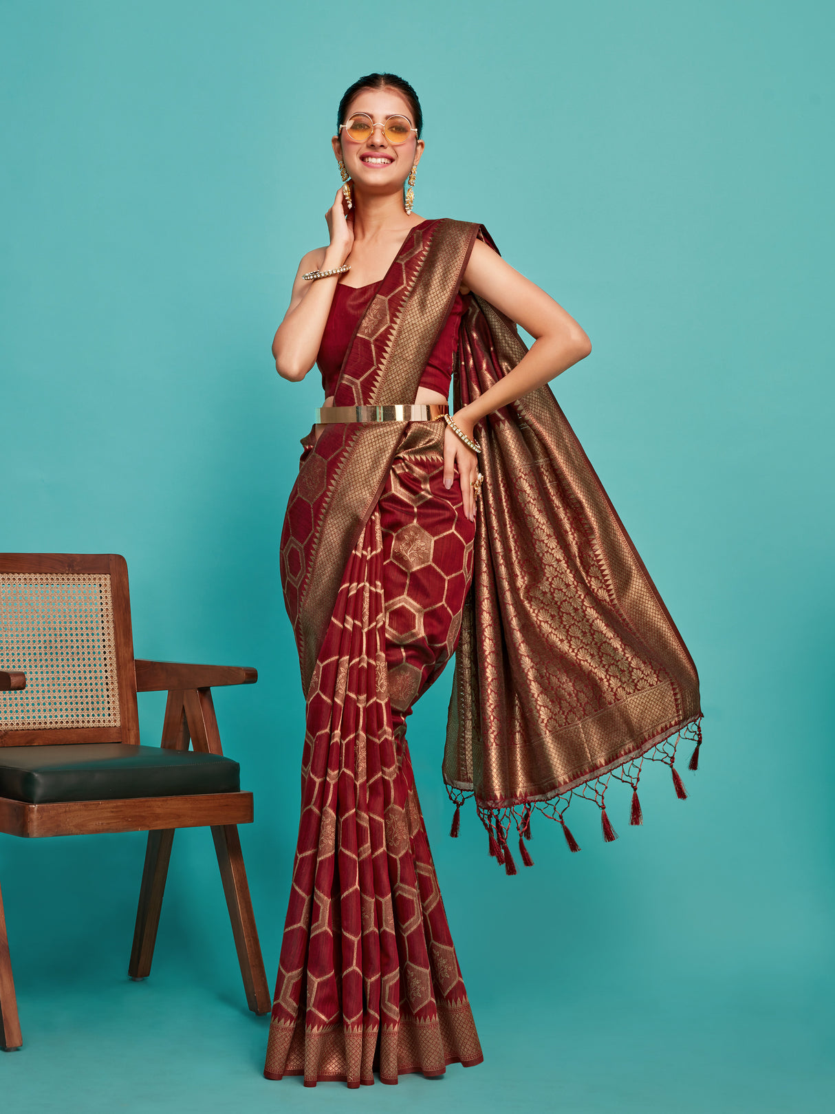 Mimosa Women's Woven Design Banarasi Linen Saree With Blouse Piece : SA00001235MRFREE