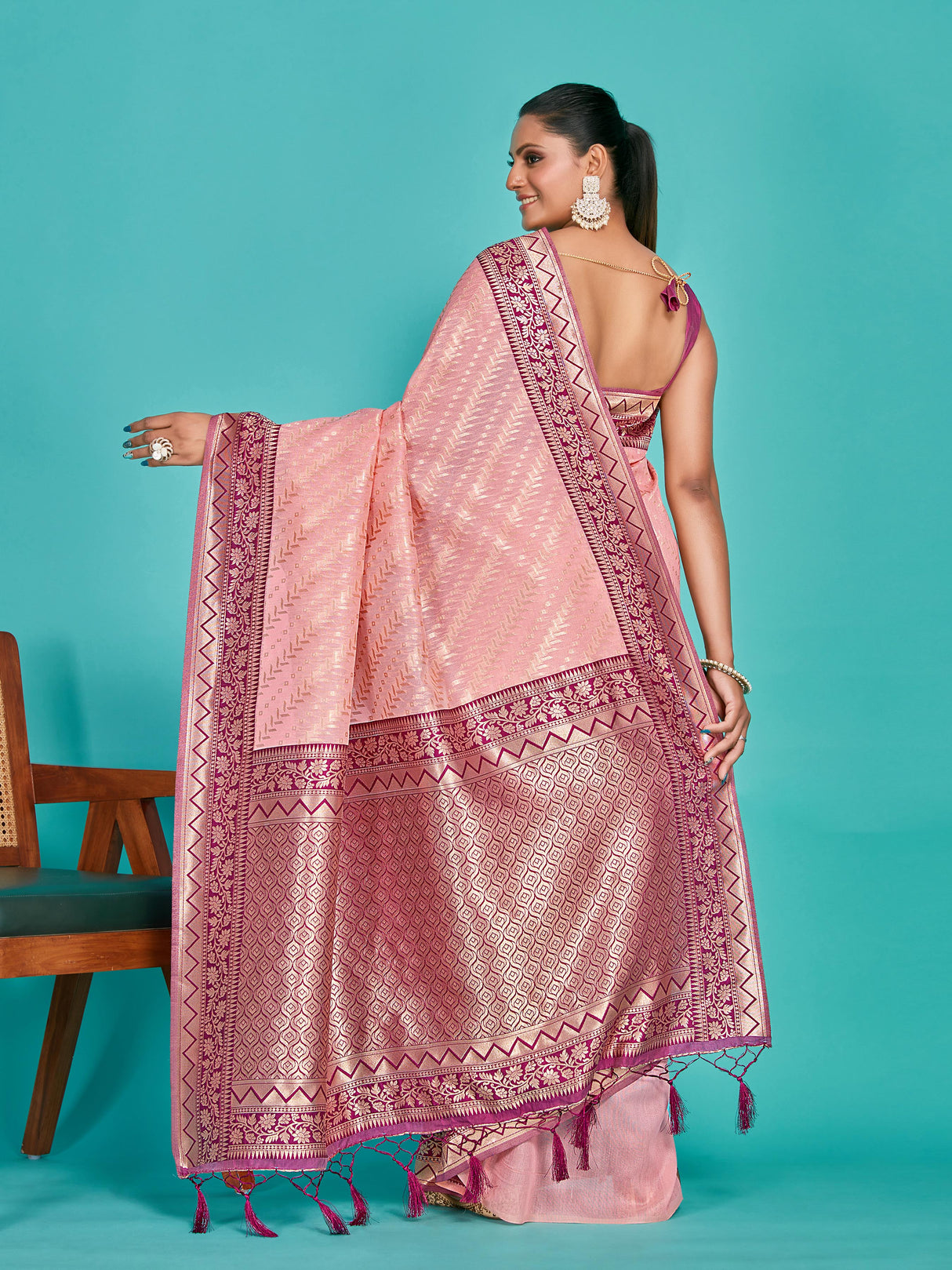 Mimosa Women's Woven Design Kanjivaram Linen Saree With Blouse Piece : SA00001256PNKFREE