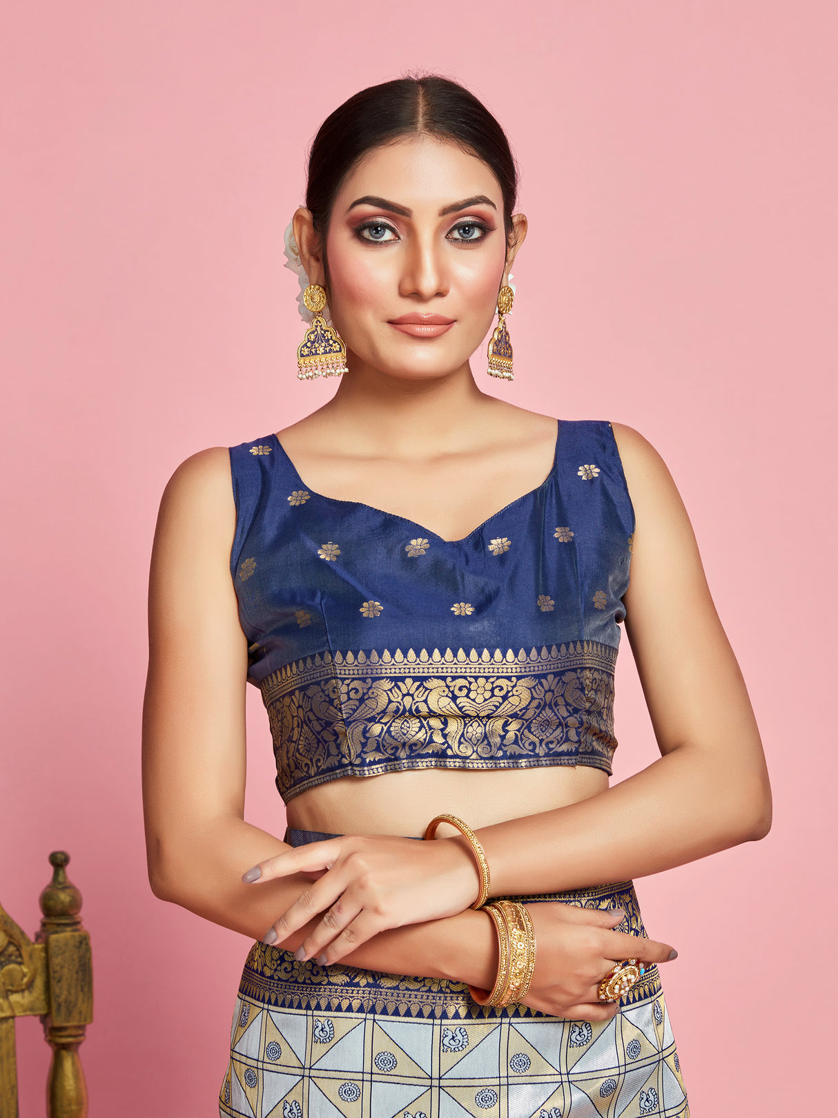 Mimosa Women's Woven Design Kanjivaram Art Silk Saree With Blouse Piece : SA00001260GYFREE