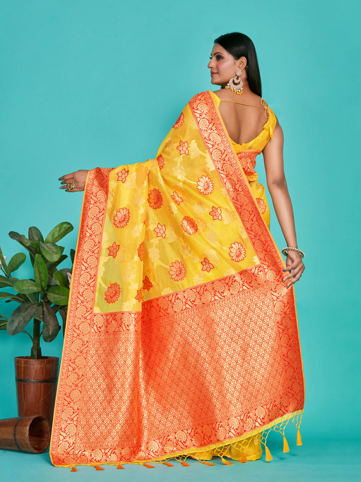 Mimosa Women's Woven Design Banarasi Linen Saree With Blouse Piece : SA00001273GDFREE