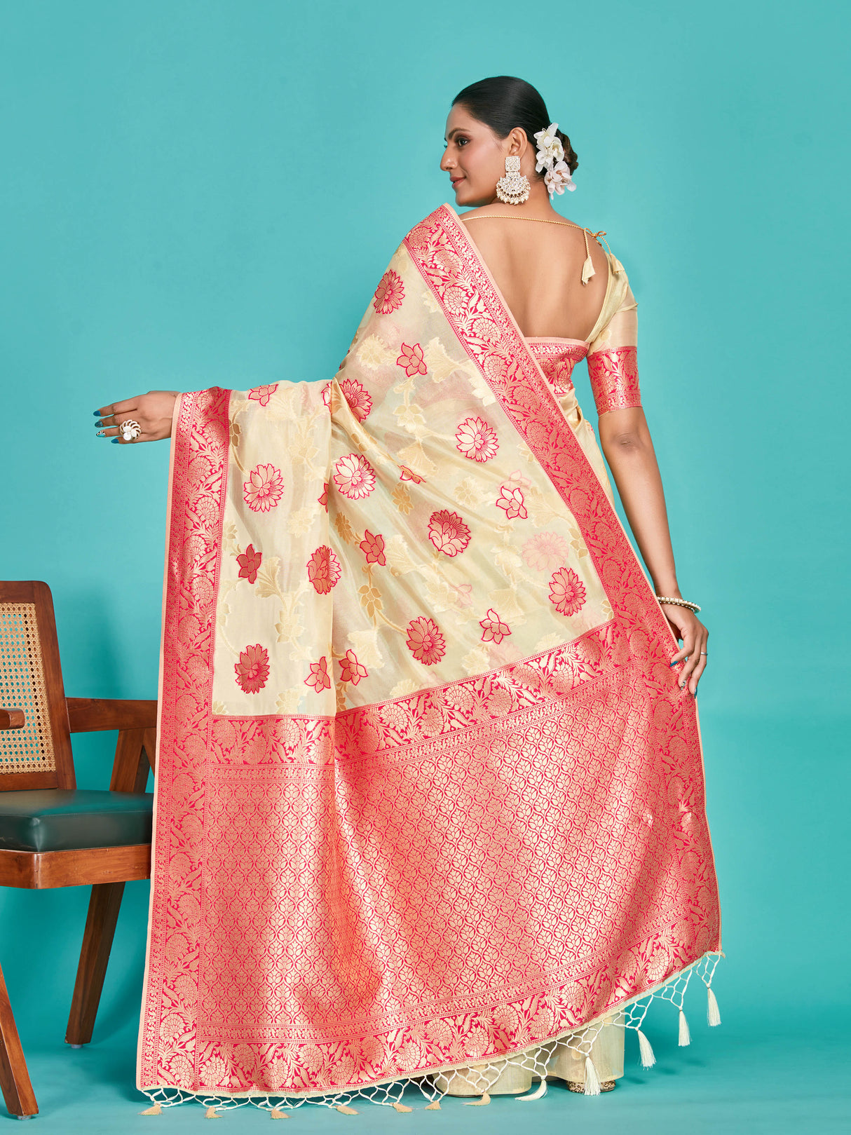 Mimosa Women's Woven Design Banarasi Linen Saree With Blouse Piece : SA00001273HWFREE