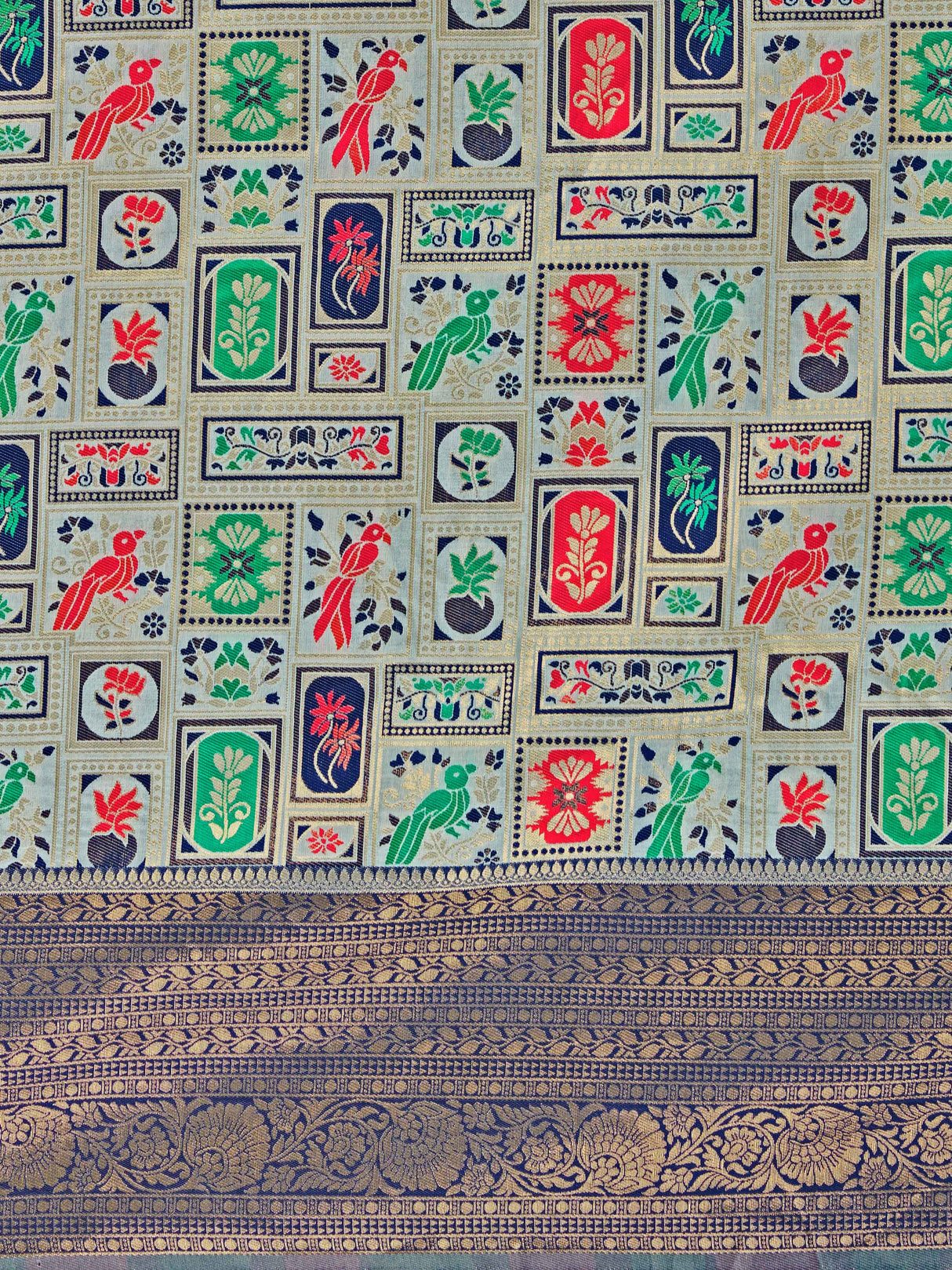 Mimosa Women's Woven Design Kanjivaram Art Silk Saree With Blouse Piece : SA00001277GYFREE