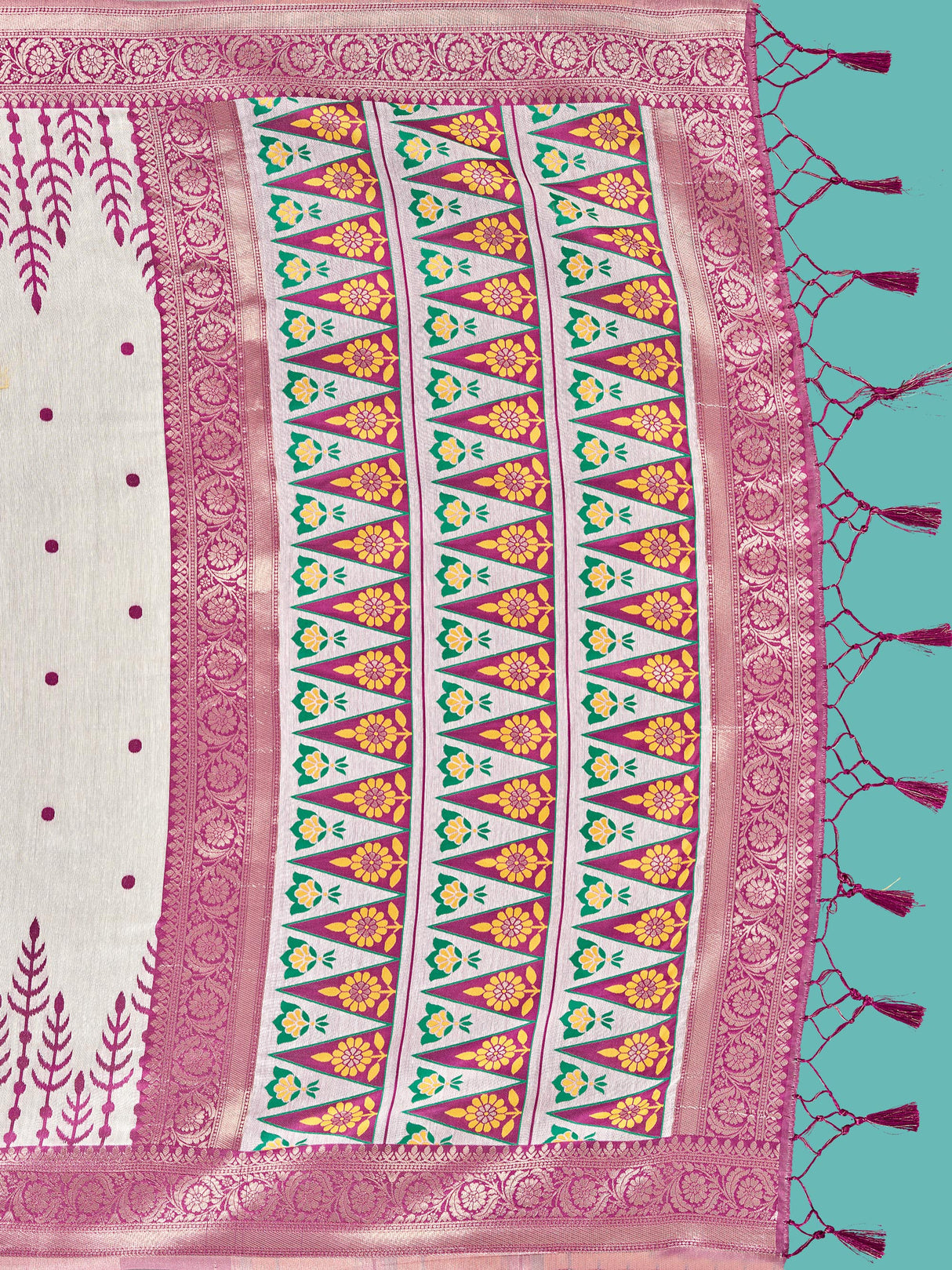 Mimosa Women's Woven Design Banarasi Linen Saree With Blouse Piece : SA00001284WNFREE