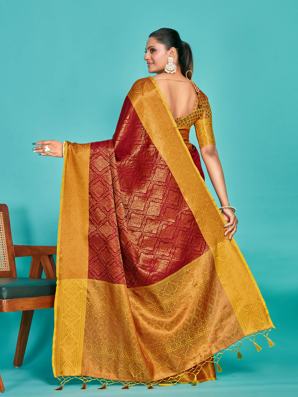 Mimosa Women's Woven Design Kanjivaram Art Silk Saree With Blouse Piece : SA00001289MRFREE
