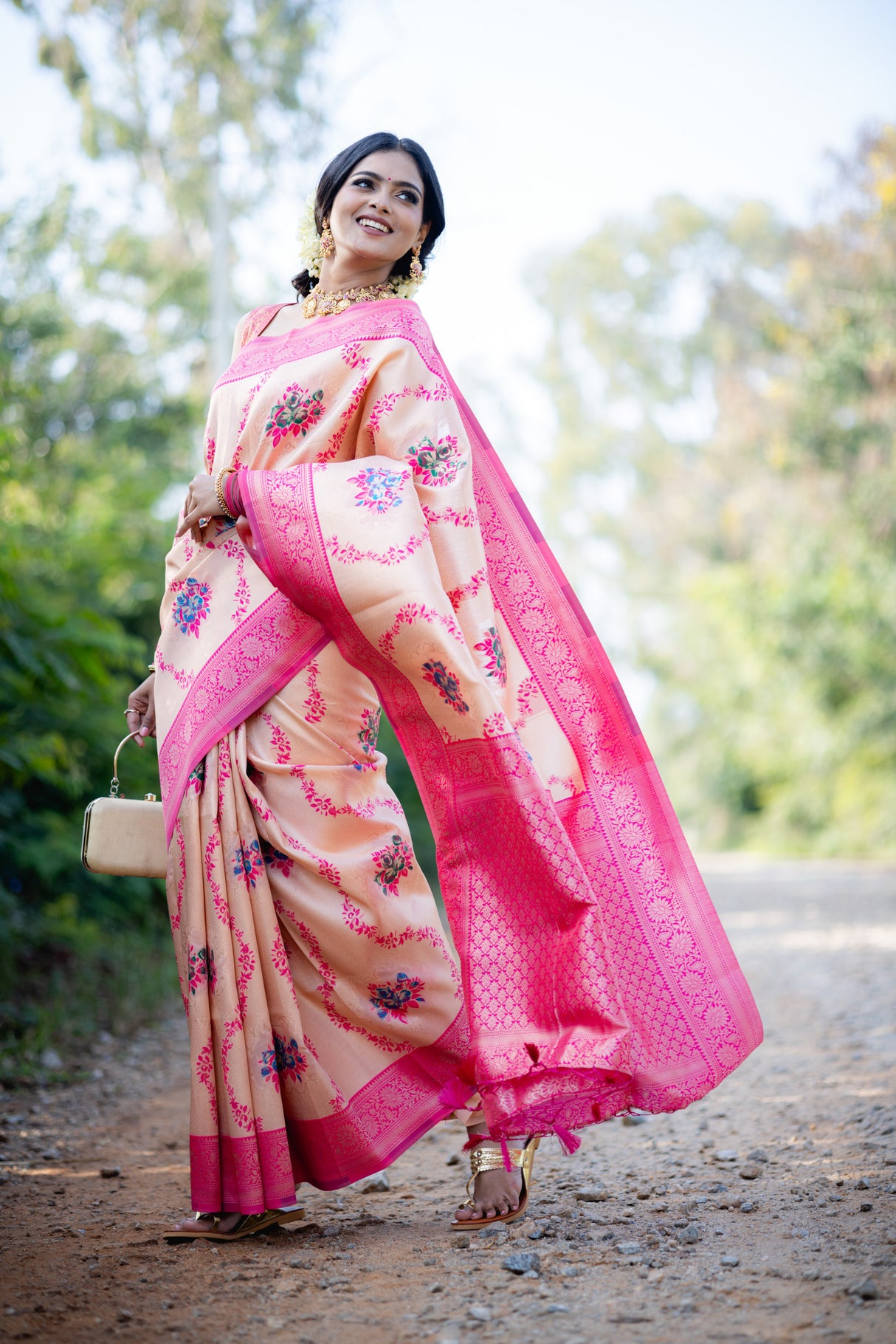 Mimosa Women's Woven Design Kanjivaram Style Art Silk Saree With Blouse Piece : SA00001626PCFREE