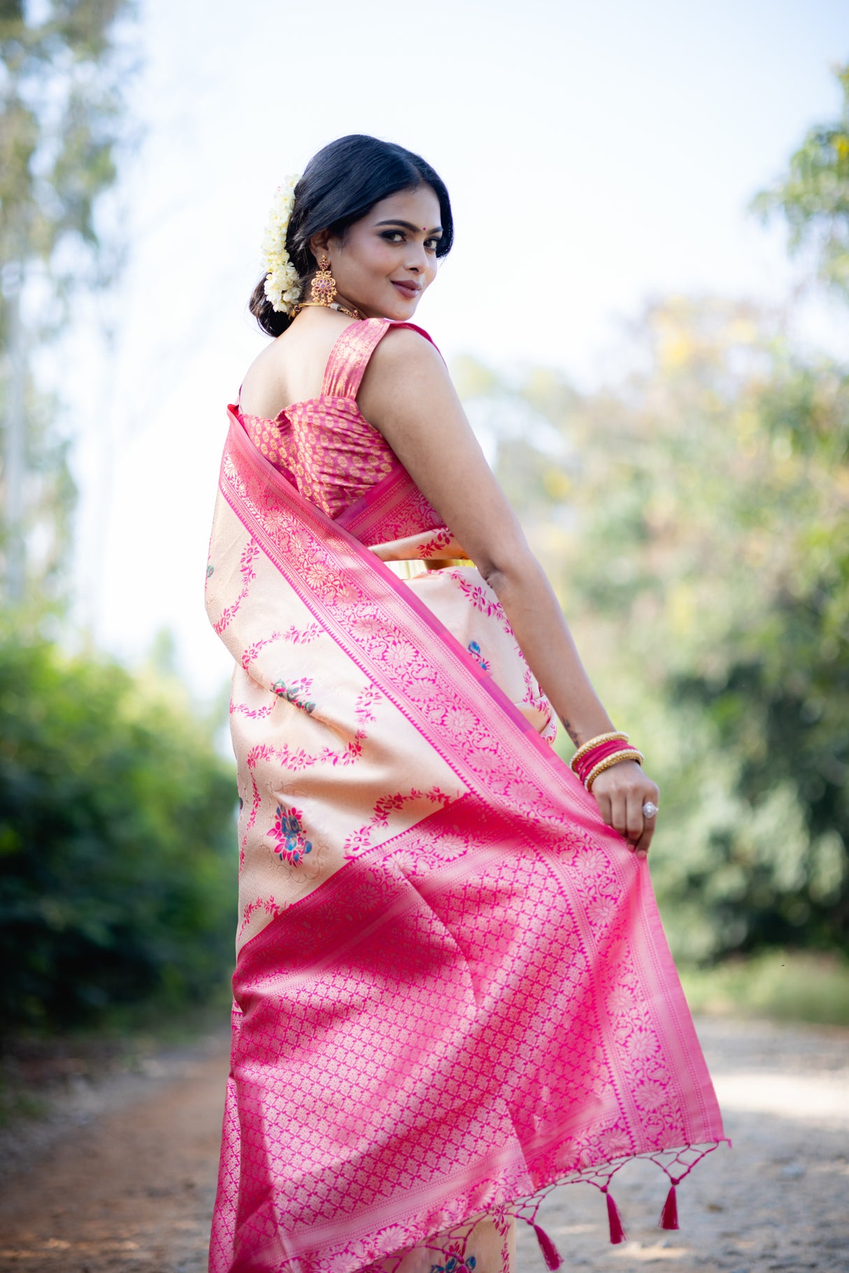 Mimosa Women's Woven Design Kanjivaram Style Art Silk Saree With Blouse Piece : SA00001626PCFREE