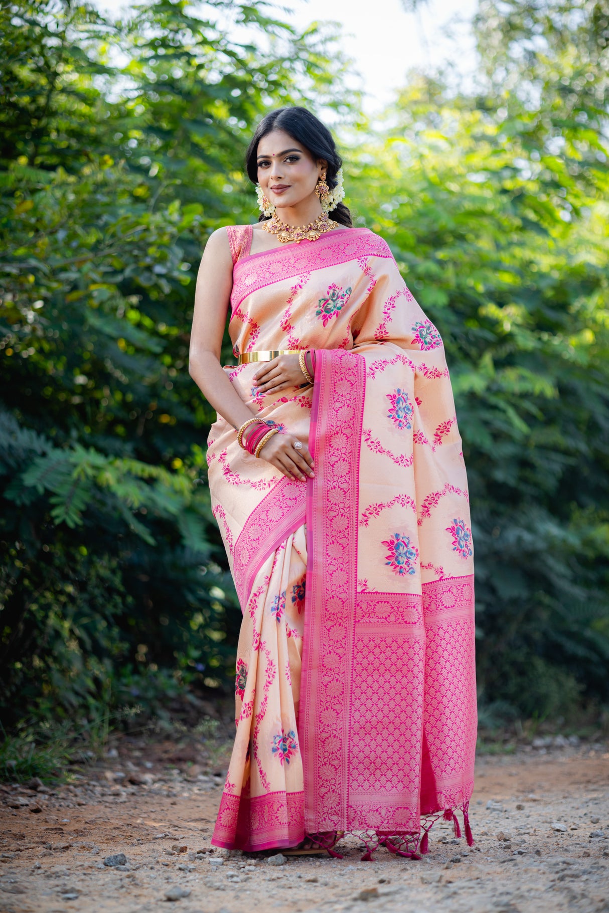 Mimosa Women's Woven Design Kanjivaram Style Art Silk Saree With Blouse Piece : SA00001626PCFREE