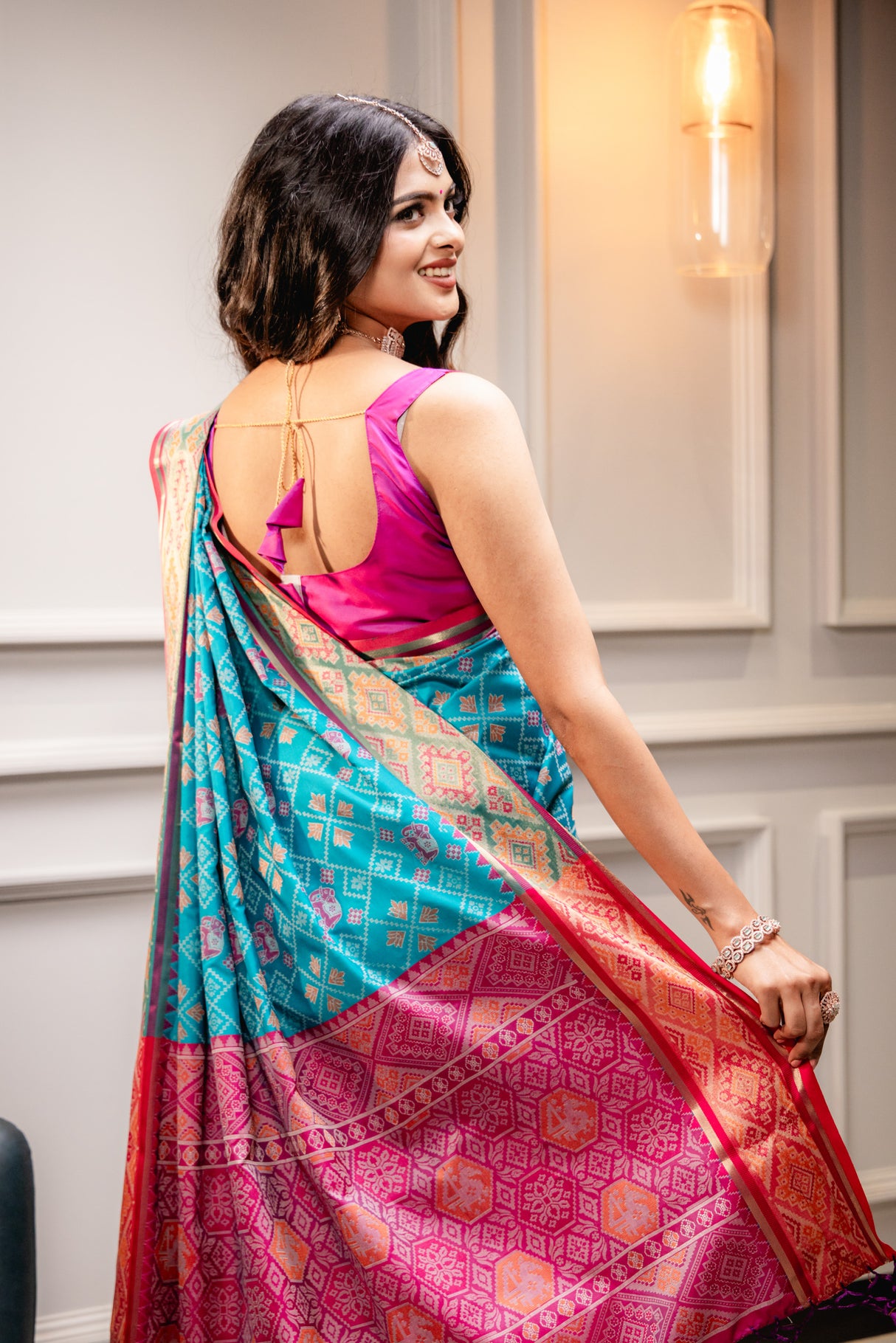 Mimosa Women's Woven Design Patola Style Art Silk Saree With Blouse Piece : SA00001630SFFREE