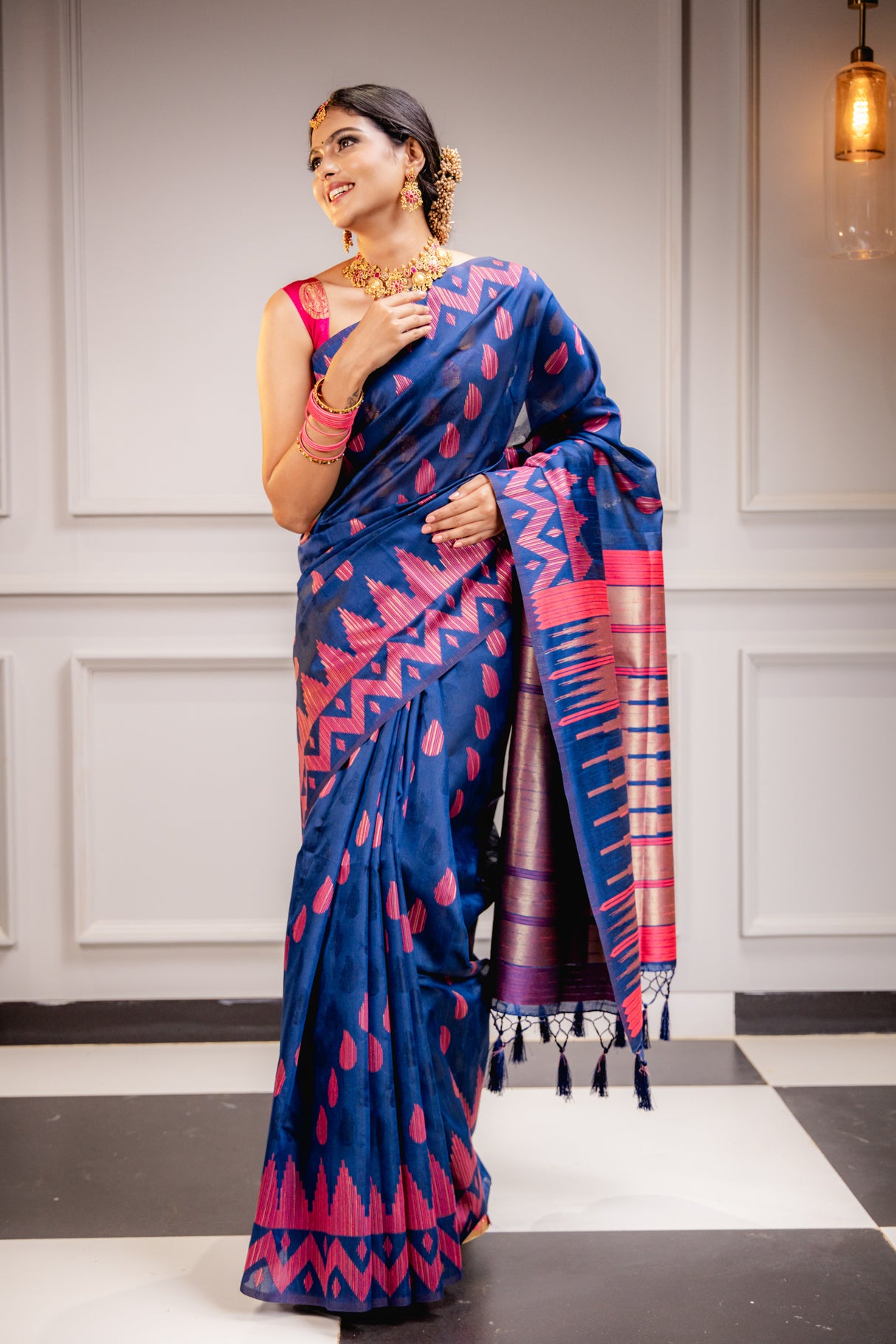 Mimosa Women's Woven Design Kanjivaram Style Art Silk Saree With Blouse Piece : SA00001658BLUFREE