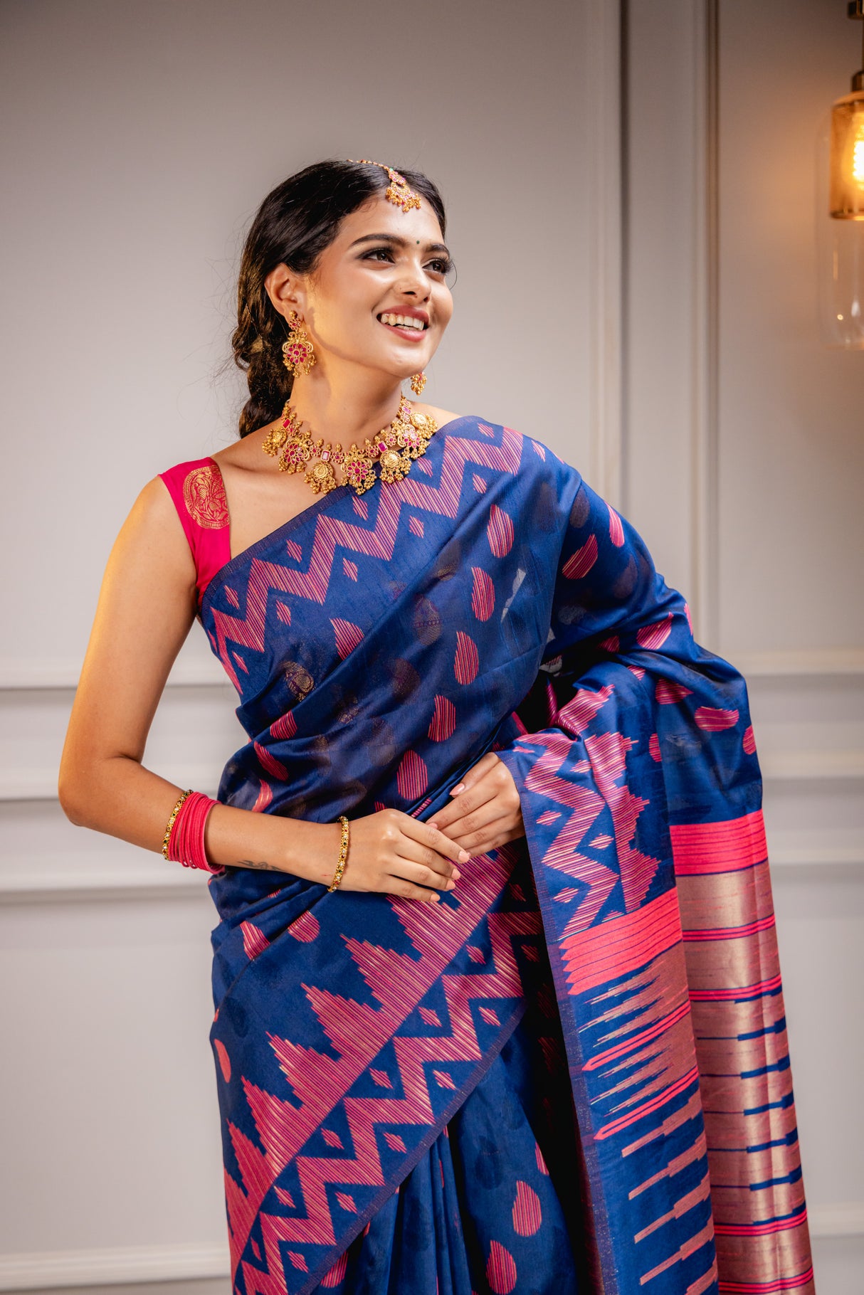 Mimosa Women's Woven Design Kanjivaram Style Art Silk Saree With Blouse Piece : SA00001658BLUFREE