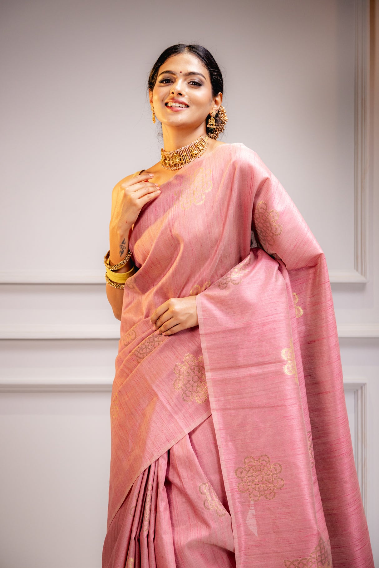 Mimosa Women's Woven Design Bishnupuri Style Art Silk Saree With Blouse Piece : SA00001665PNKFREE