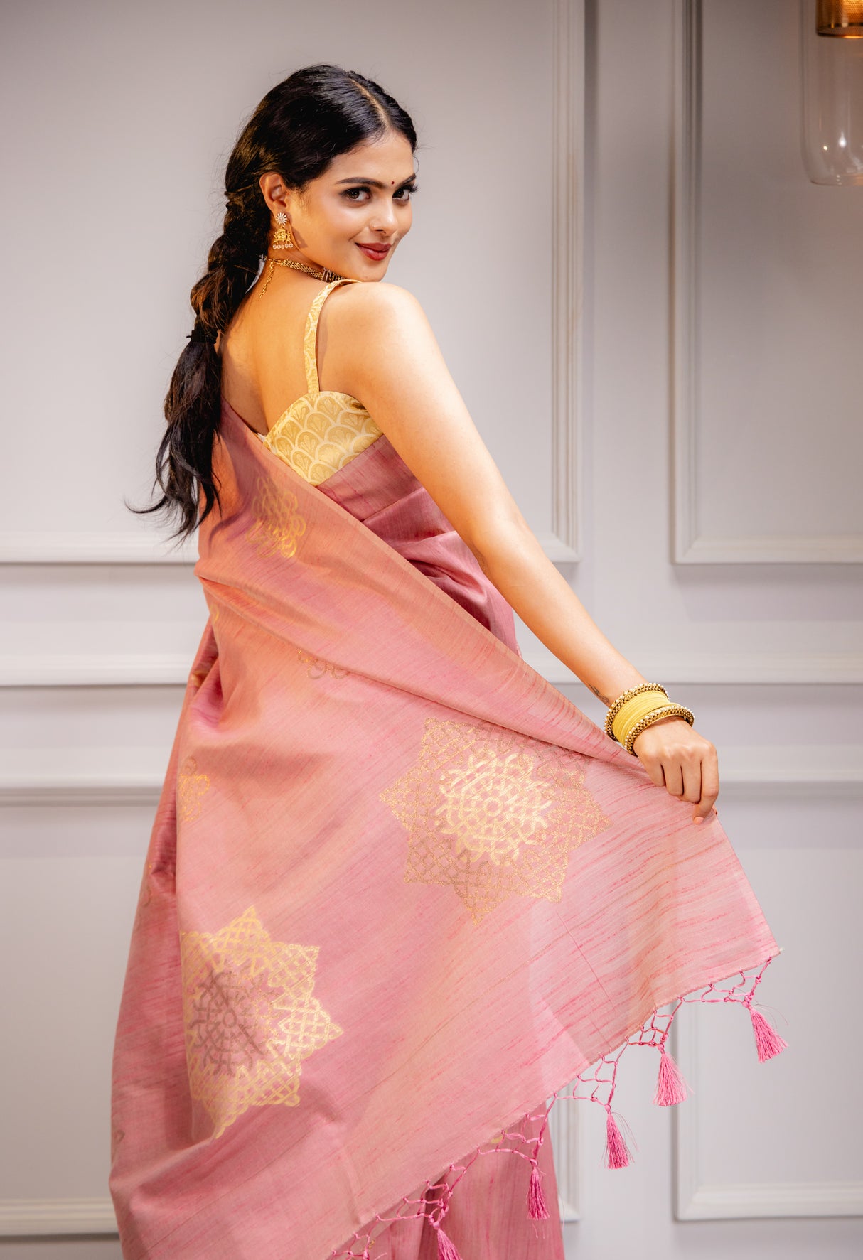 Mimosa Women's Woven Design Bishnupuri Style Art Silk Saree With Blouse Piece : SA00001665PNKFREE