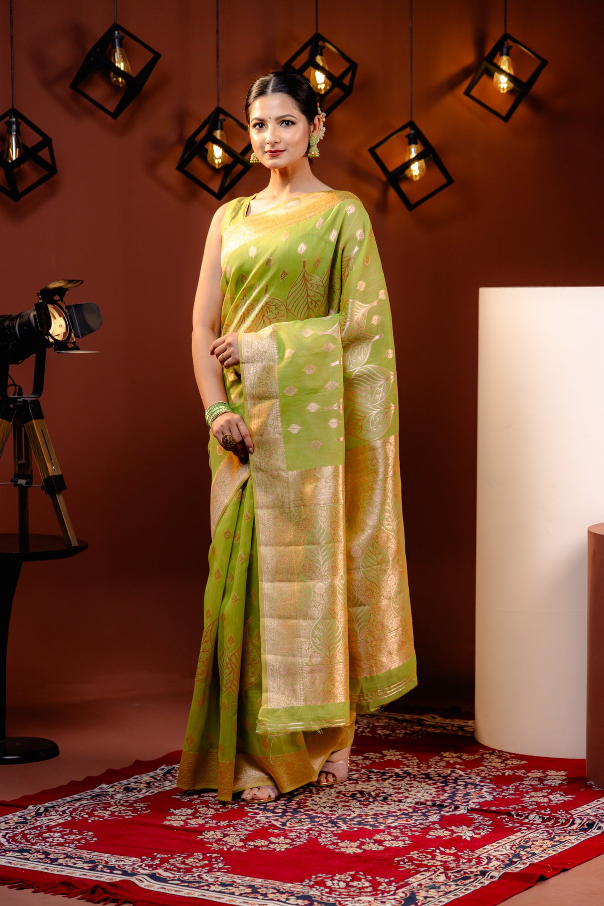 Mimosa Women's Woven Design Banarasi Style Art Silk Saree With Blouse Piece : SA00001766OLFREE