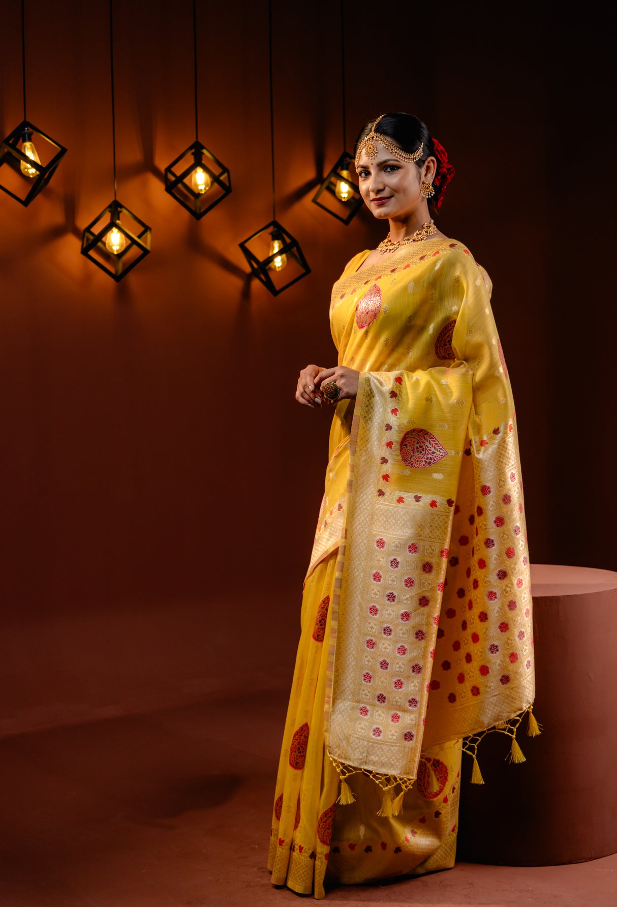 Mimosa Women's Woven Design Banarasi Style Art Silk Saree With Blouse Piece : SA00001794YLWFREE