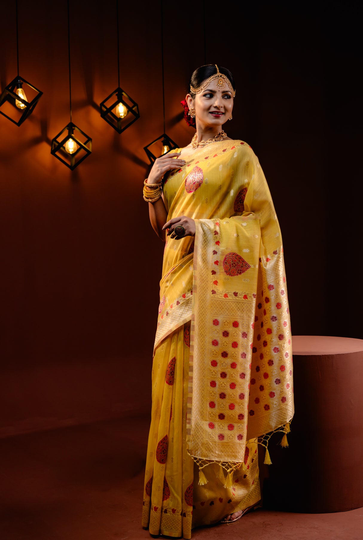 Mimosa Women's Woven Design Banarasi Style Art Silk Saree With Blouse Piece : SA00001794YLWFREE