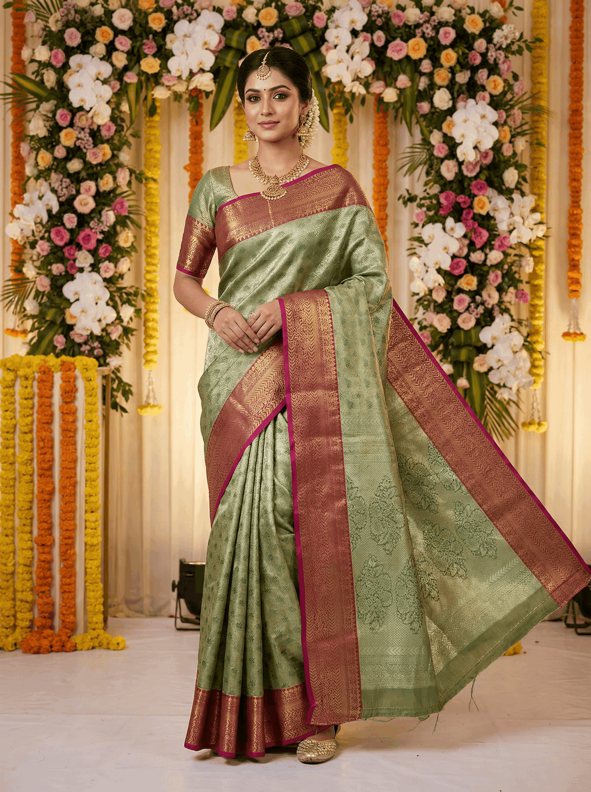 MIMOSA Women's Woven Design Kanjivaram Style Art Silk Saree with Blouse Piece - Green (SA00002866GRNFREE)