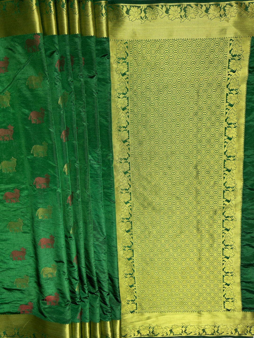 MIMOSA Women's Woven Design Banarasi Style Raw Silk Saree with Blouse Piece - Green ( SA00003136GRNFREE )