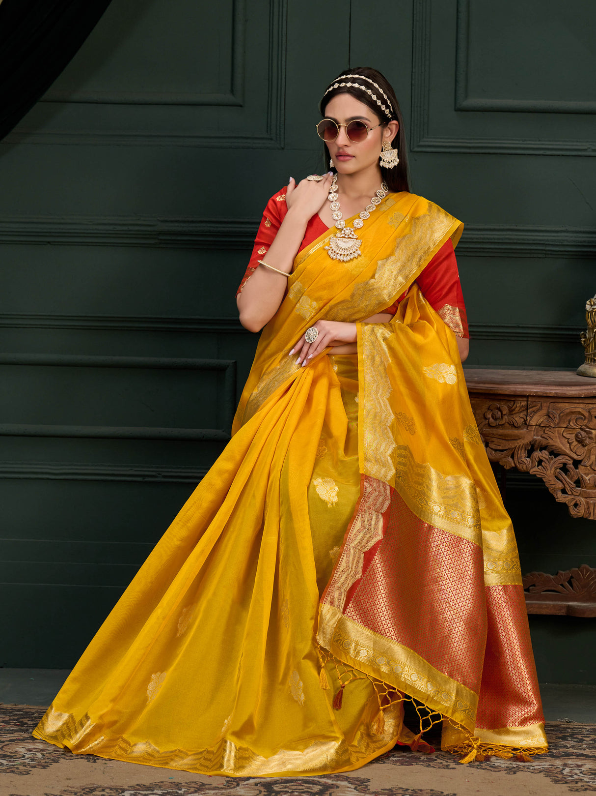 Mimosa Women's Woven Design Banarasi Orgenza Saree With Blouse Piece : SA0000864GD